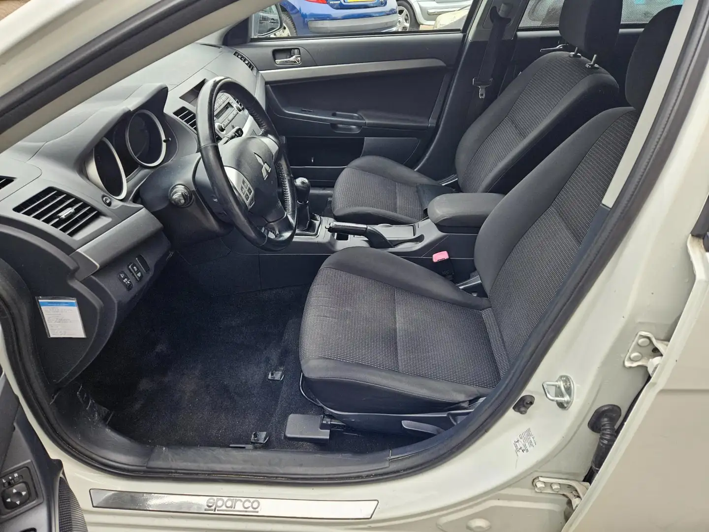Mitsubishi Lancer Sportback 1.6 Edition One EERSTE EIGENAAR Wit - 2