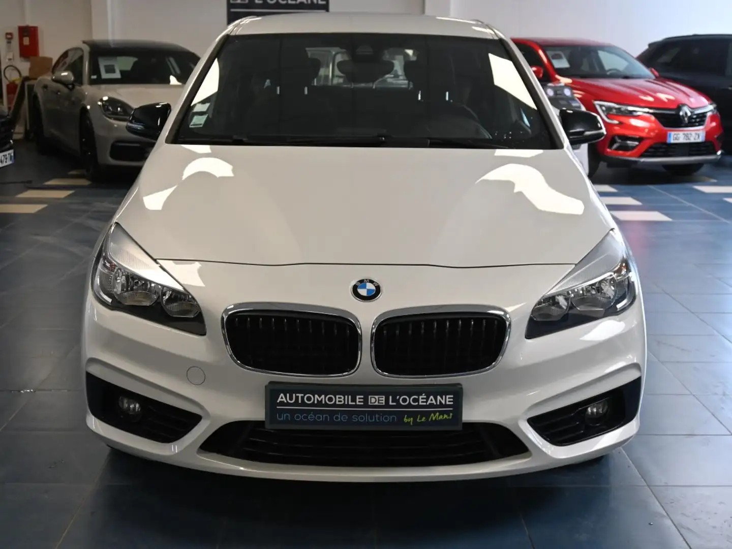 BMW 218 SERIE F45 218d 150 ch Sport A Blanc - 2