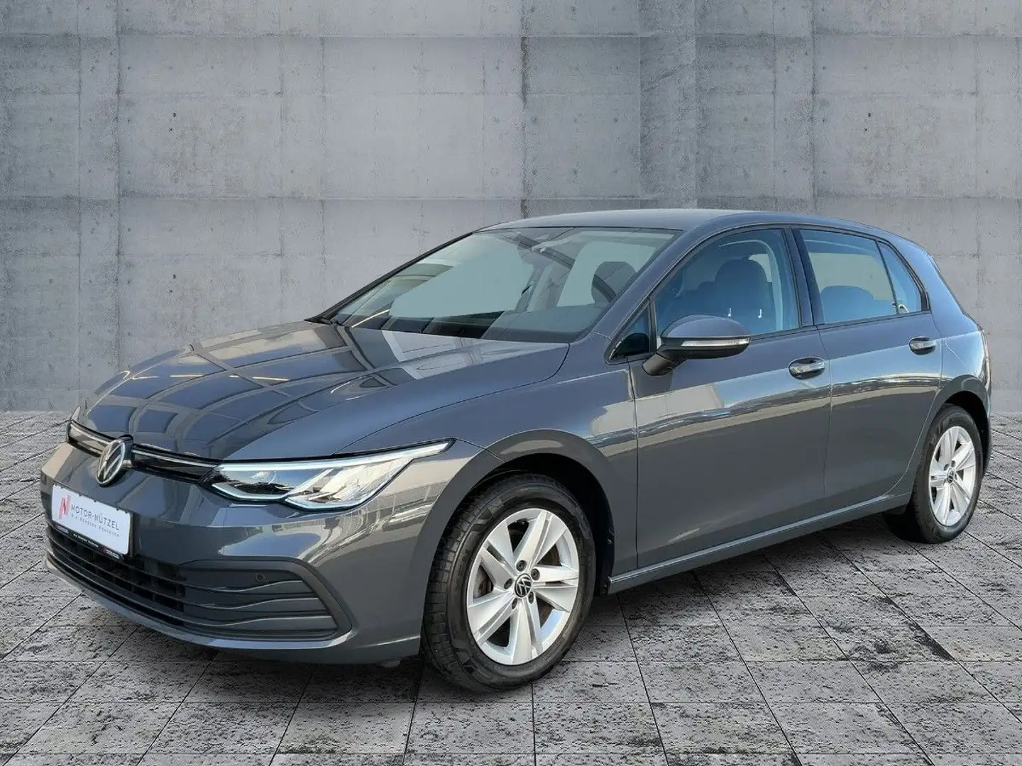 Volkswagen Golf VIII 1.0 TSI LIFE LED+ACC+APP+SHZ+2xPDC+16" Gris - 2