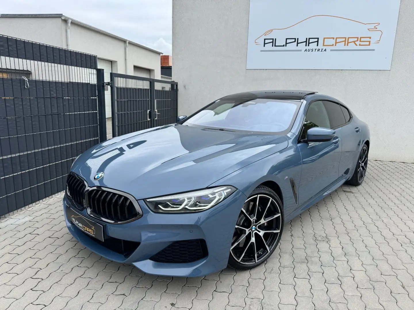 BMW 840 i xDrive Gran Coupe B58 M-Sport Blau - 1