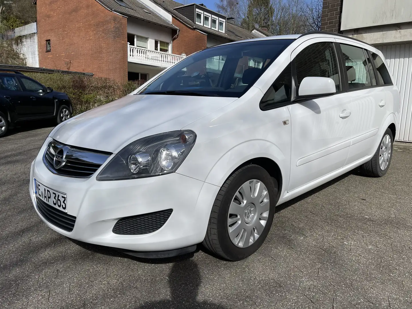 Opel Zafira Opel Zafira 7-Sitzer, 2013, 1.8 Benzin, Manuell - 2