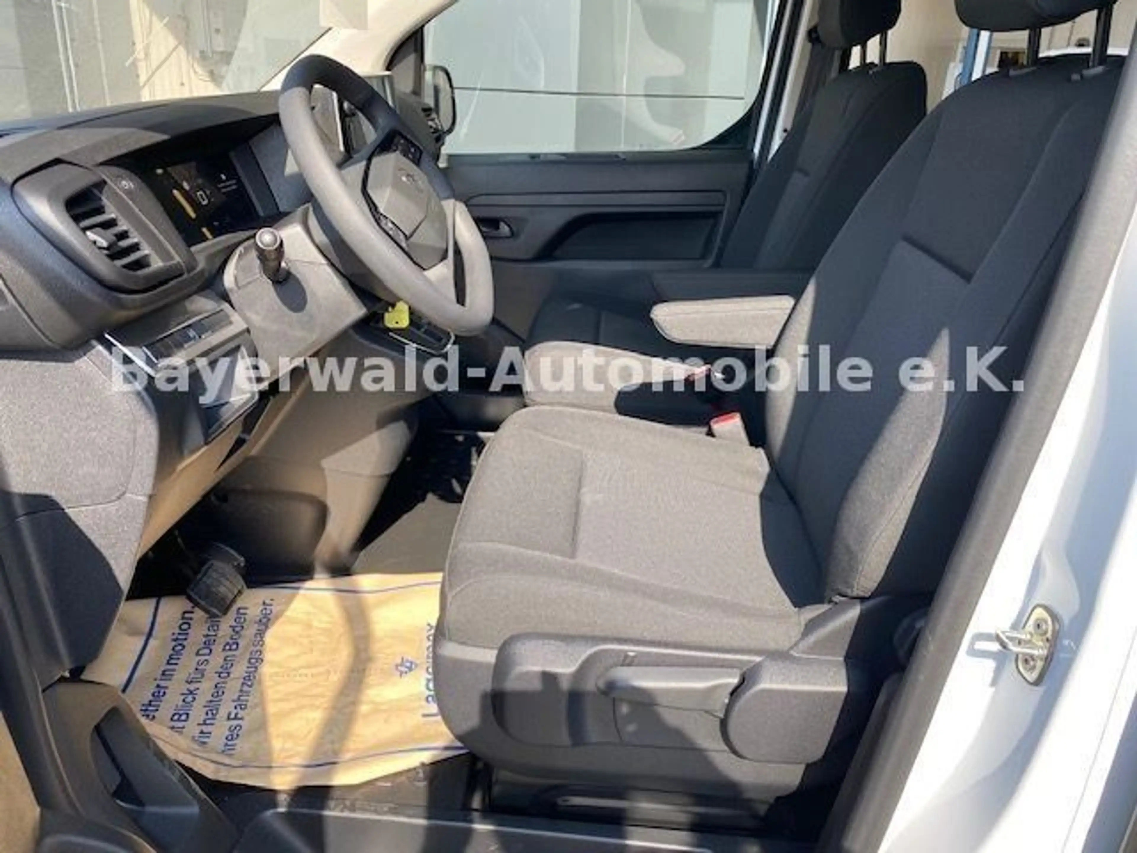 Citroen Jumpy 2.0 M EAT8 Navi AHK Kamera sofort — photo 15