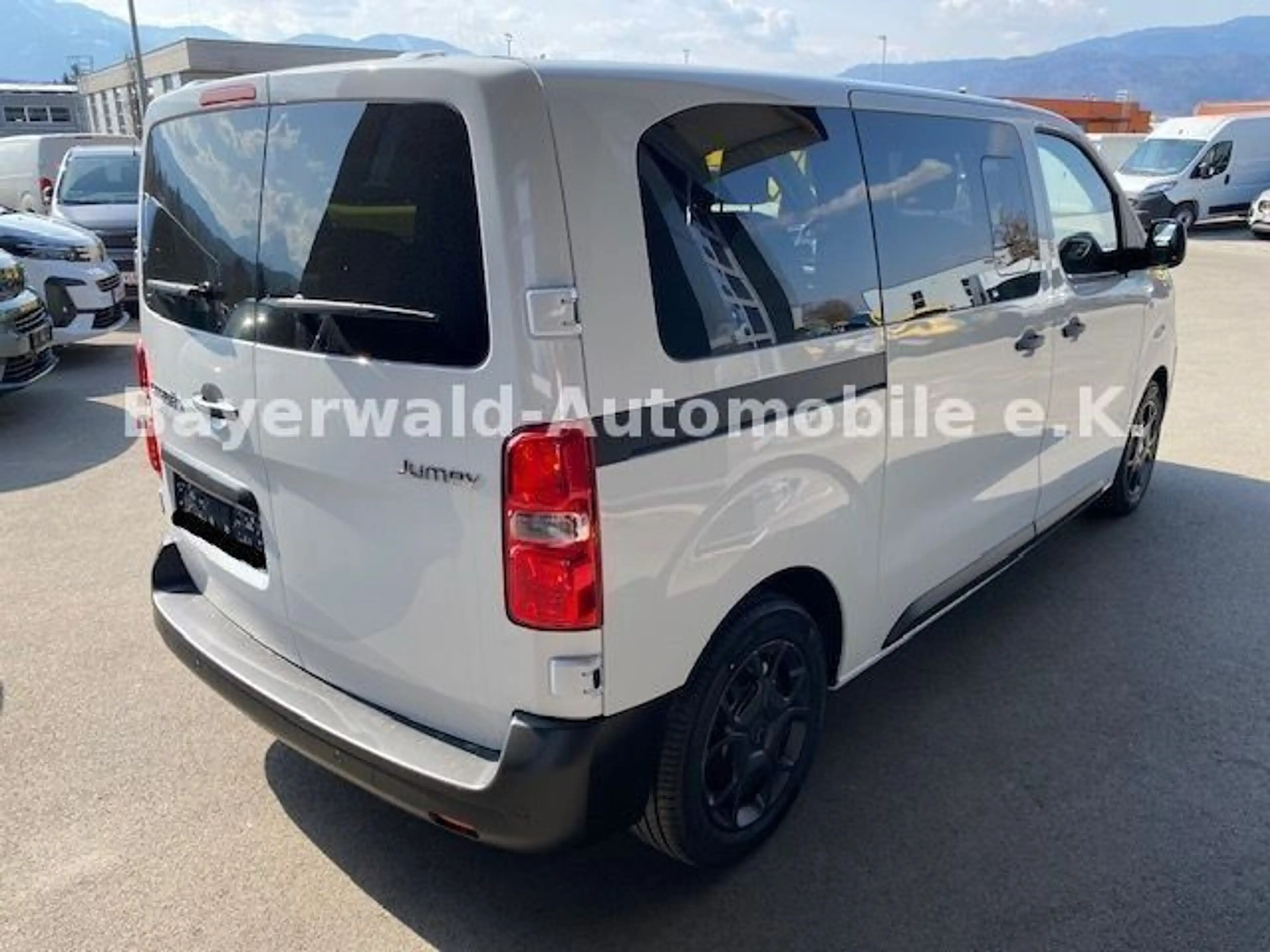 Citroen Jumpy 2.0 M EAT8 Navi AHK Kamera sofort — photo 9