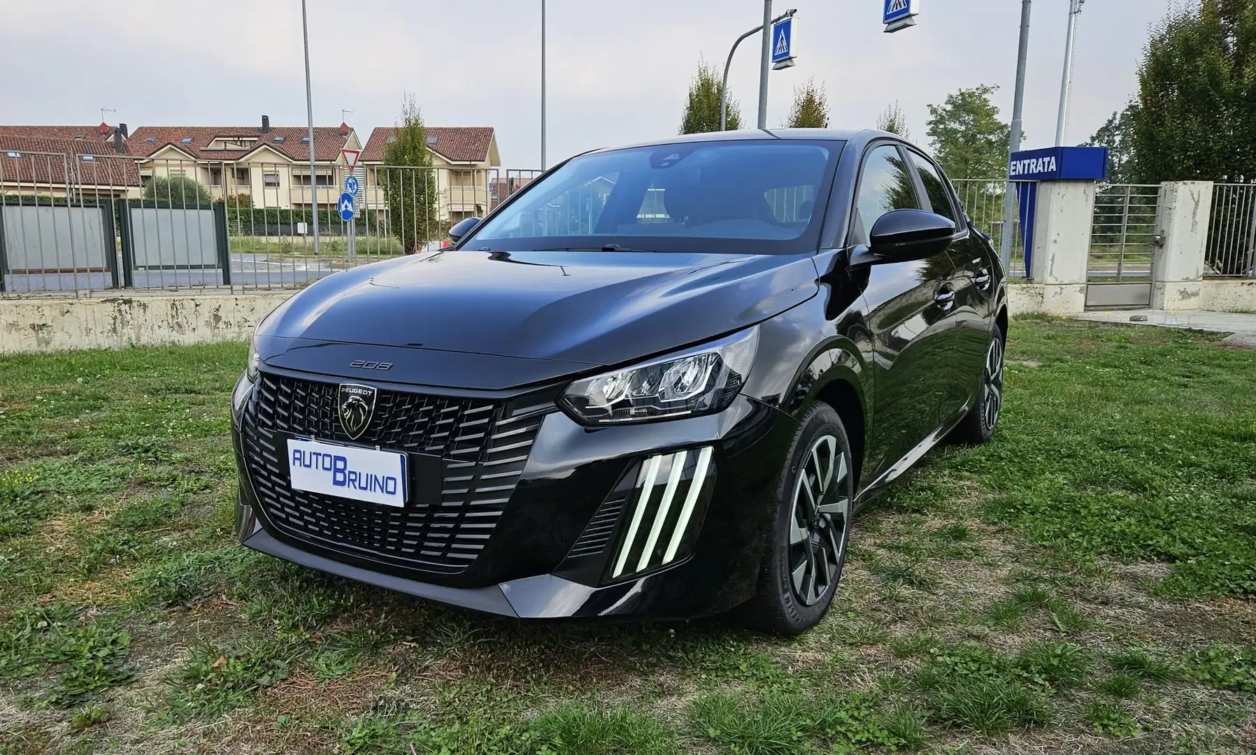 Peugeot 208 208 PureTech 100 Stop&Start 5 porte Style con EAS Schwarz - 1