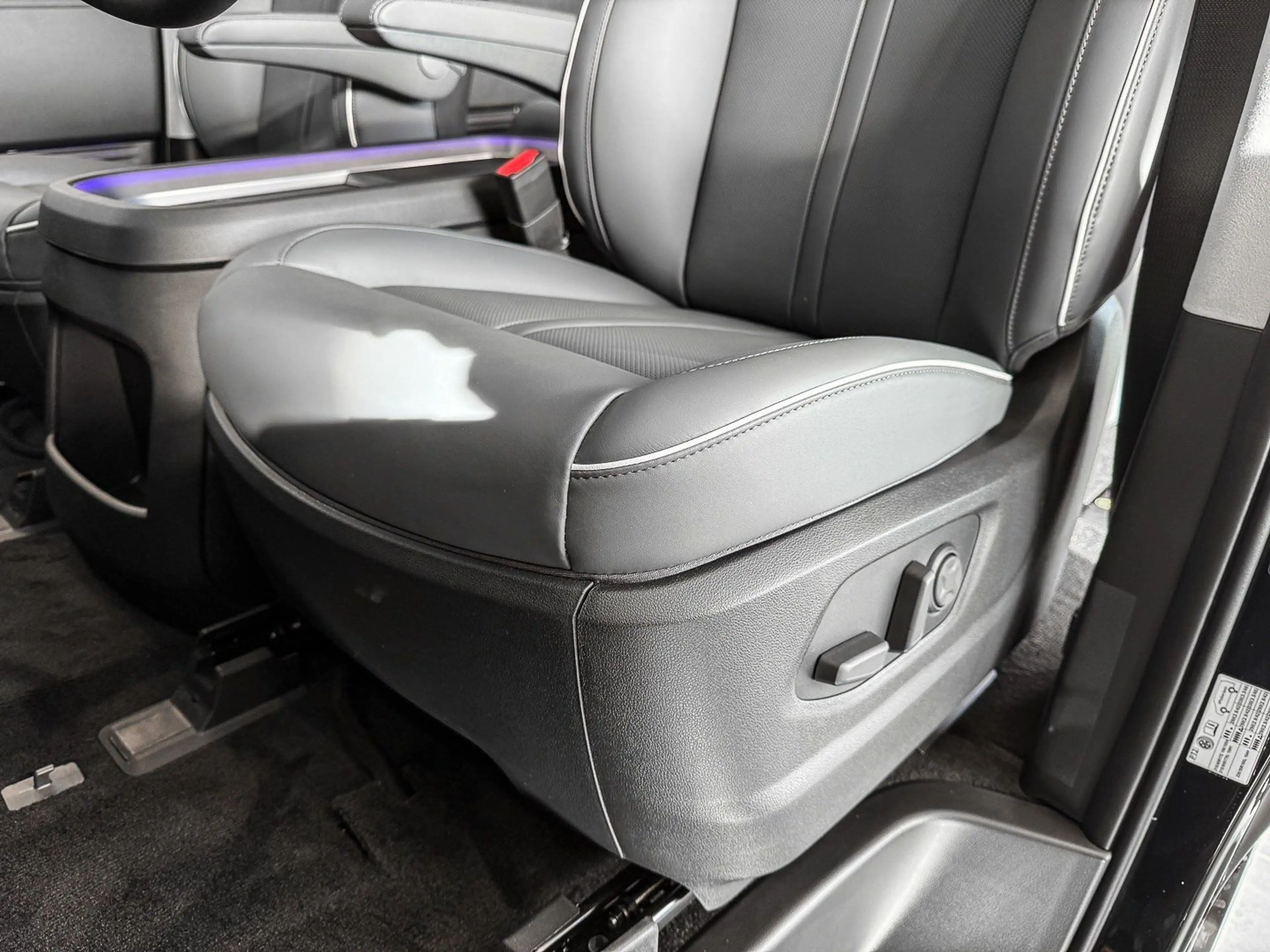 Hyundai STARIA SIGNATURE, HEV, 7-Sitzer, 225PS, 360°-Kamera , BOS — photo 15
