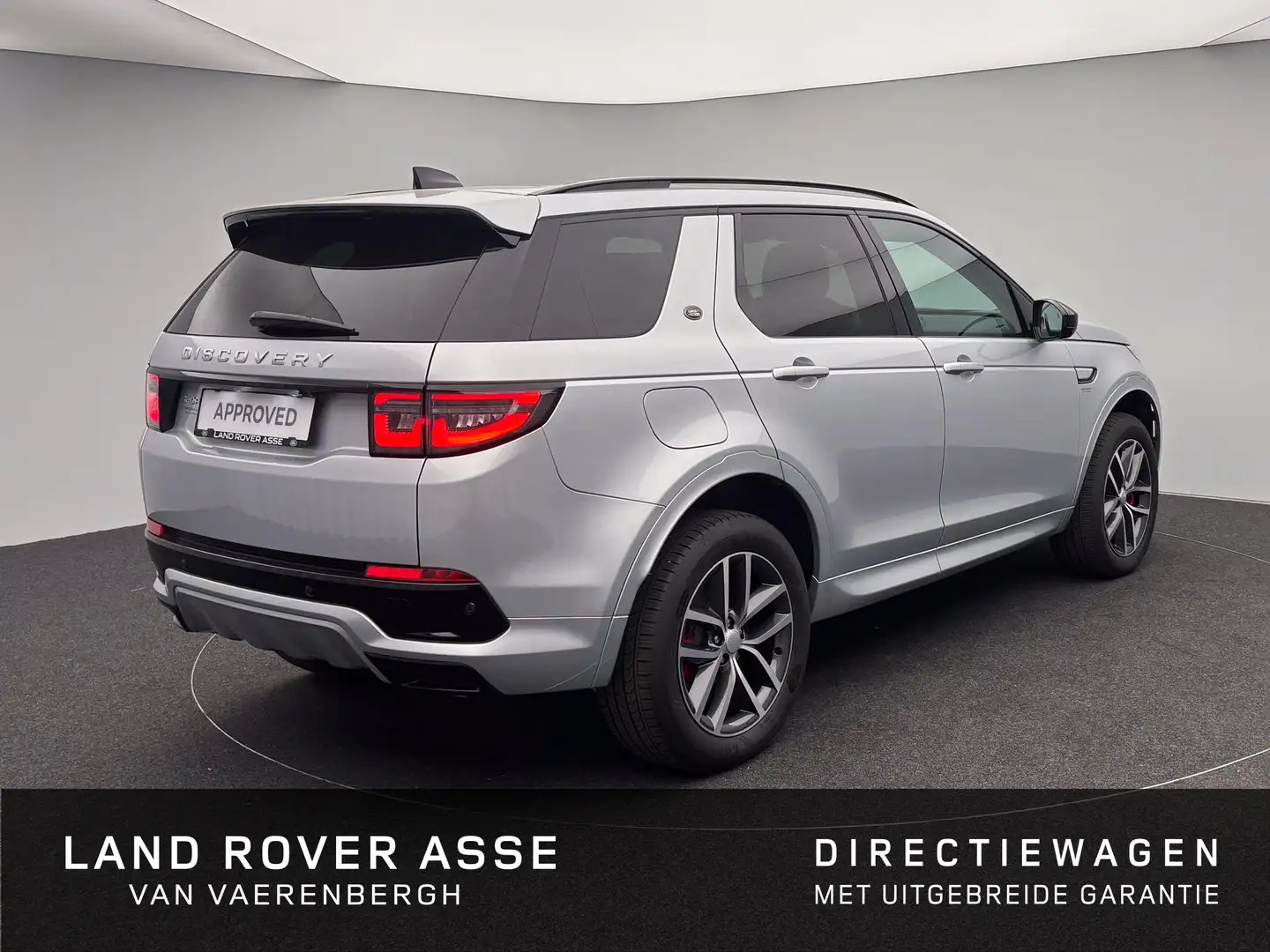 Land Rover Discovery Sport P270e S AWD DIRECTIEWAGEN Zilver - 2