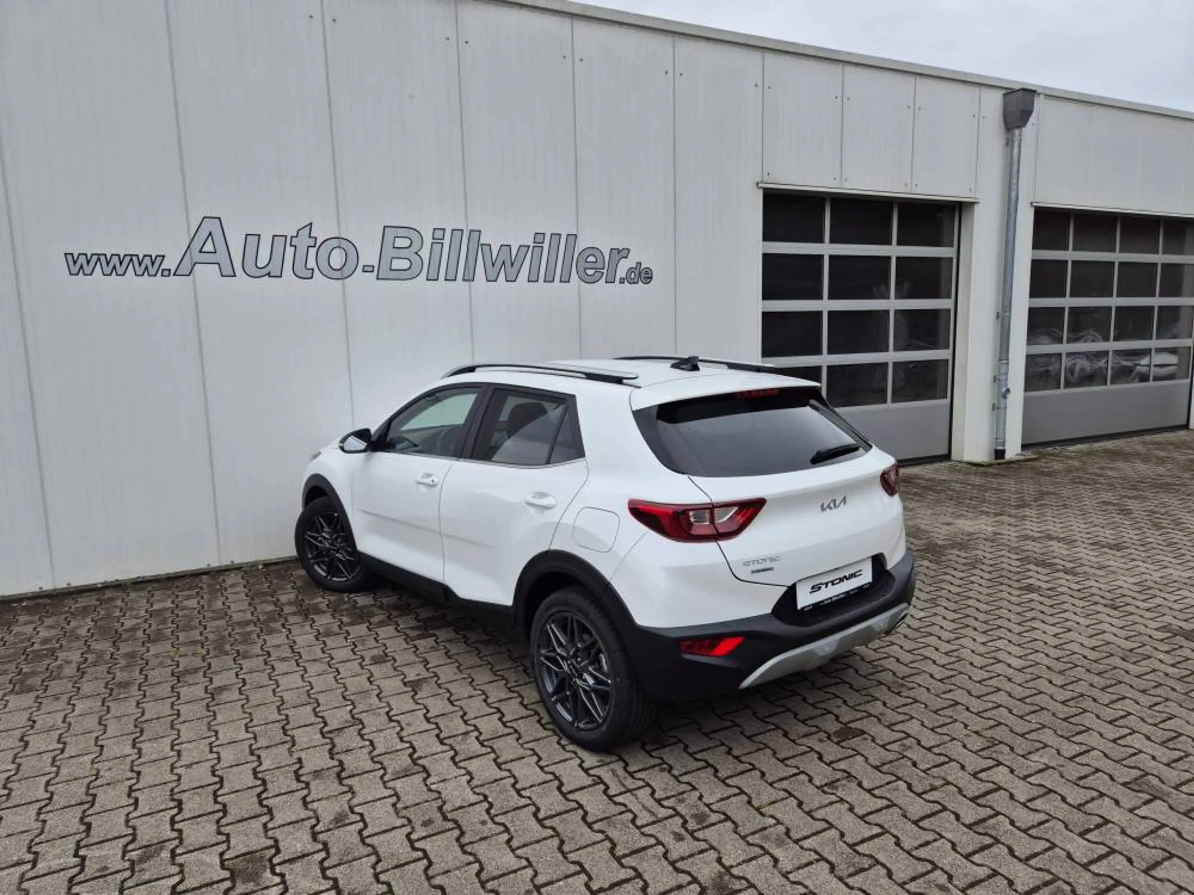 Kia Stonic 1.0 T-GDI (100 PS) MHEV Nightline — photo 4