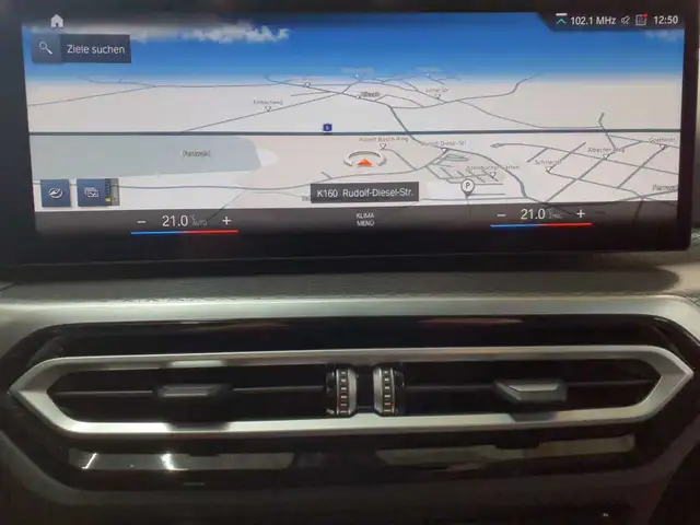 BMW 3 Series view 12