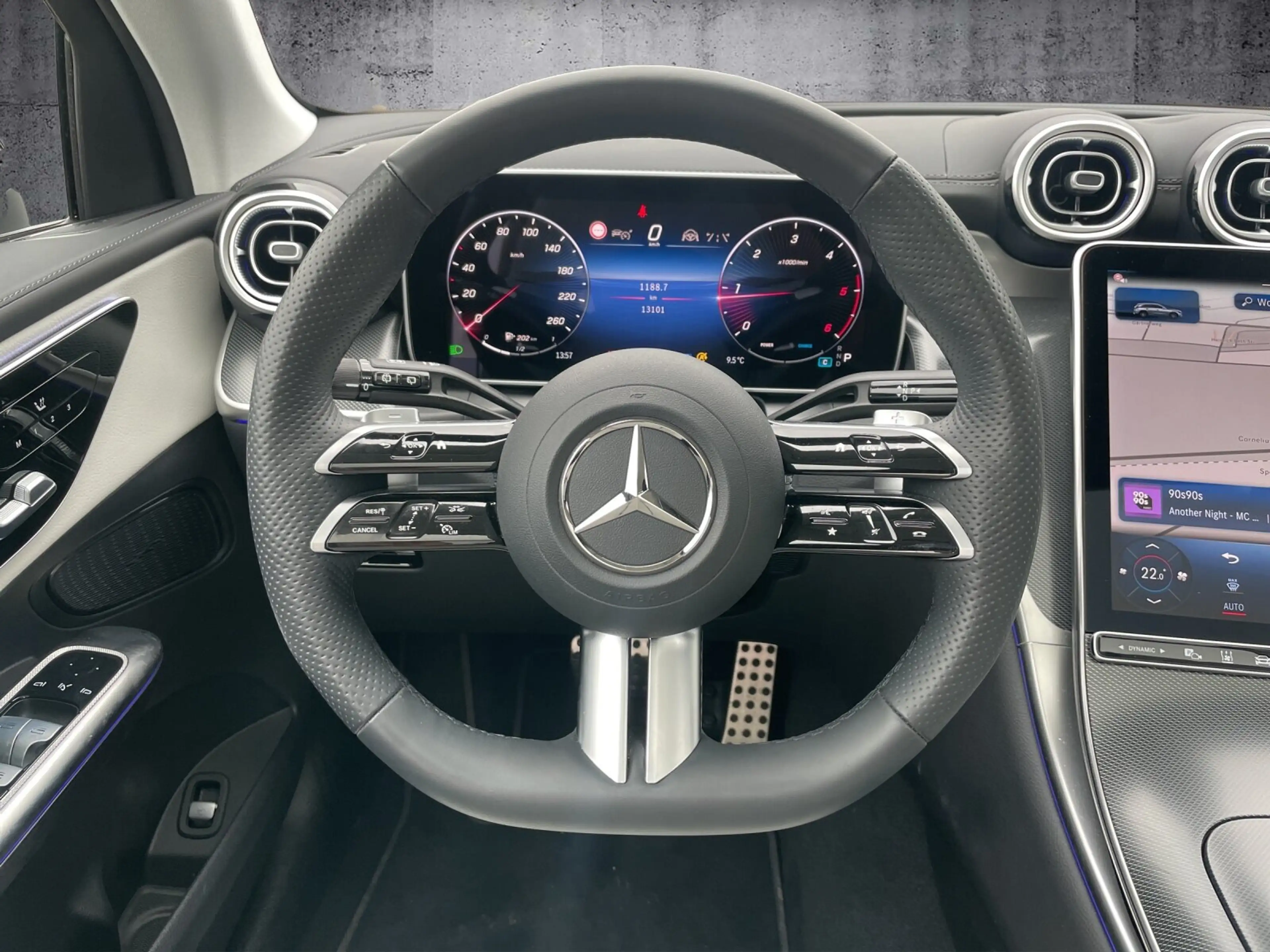 Mercedes-Benz GLC 450 GLC 450 d 4M AMG+DISTRO+STANDHZ+PANO+AHK+360° — photo 11
