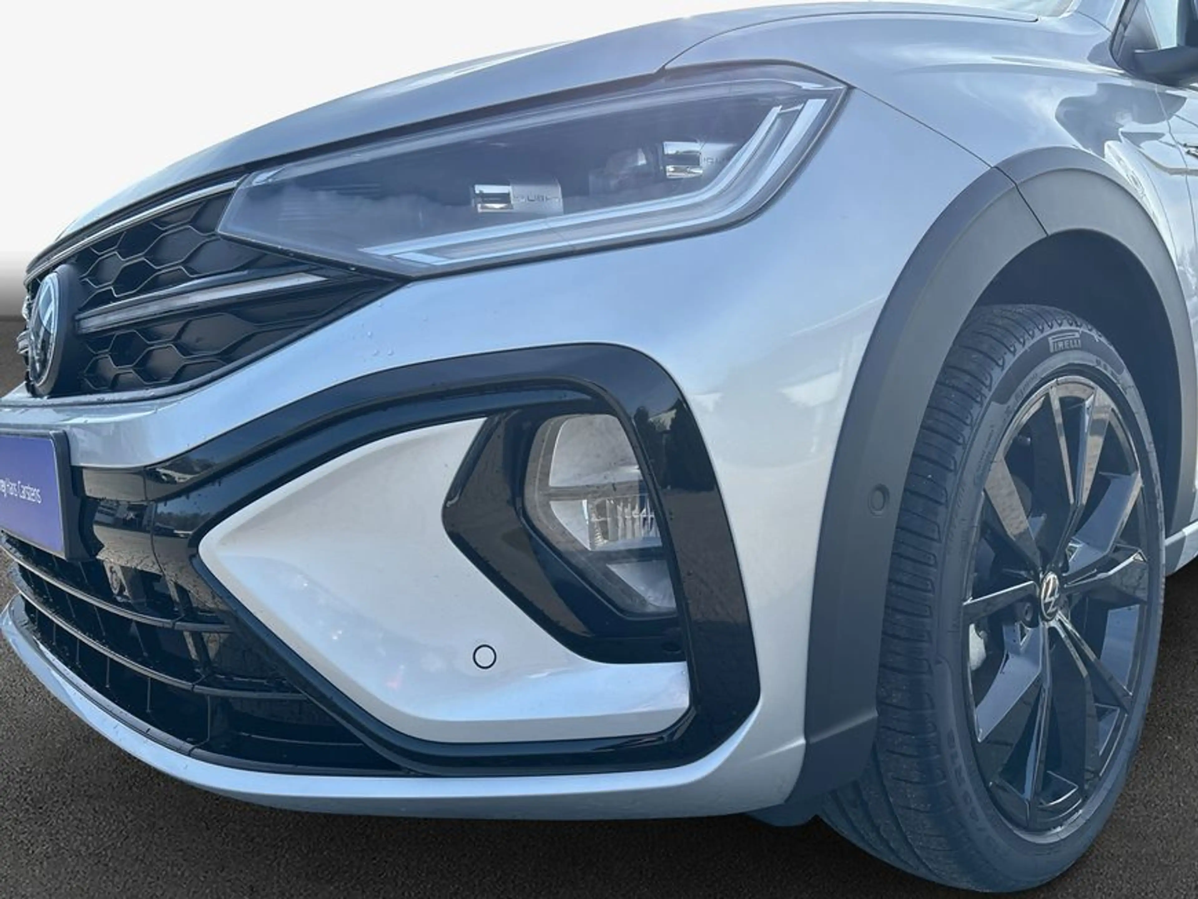 Volkswagen Taigo R-Line 1,5 l TSI DSG AHK Matrix LED Kamera — photo 6
