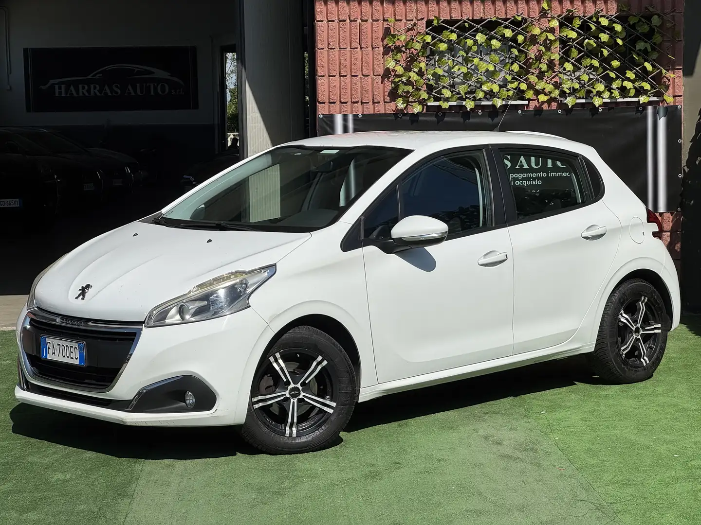 Peugeot 208 5p 1.4 hdi 8v Allure - 1