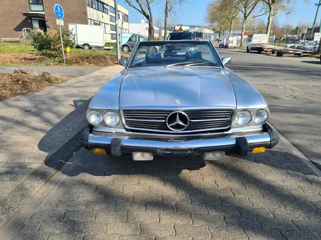 Mercedes-Benz SL 450 H Kenzeichen.