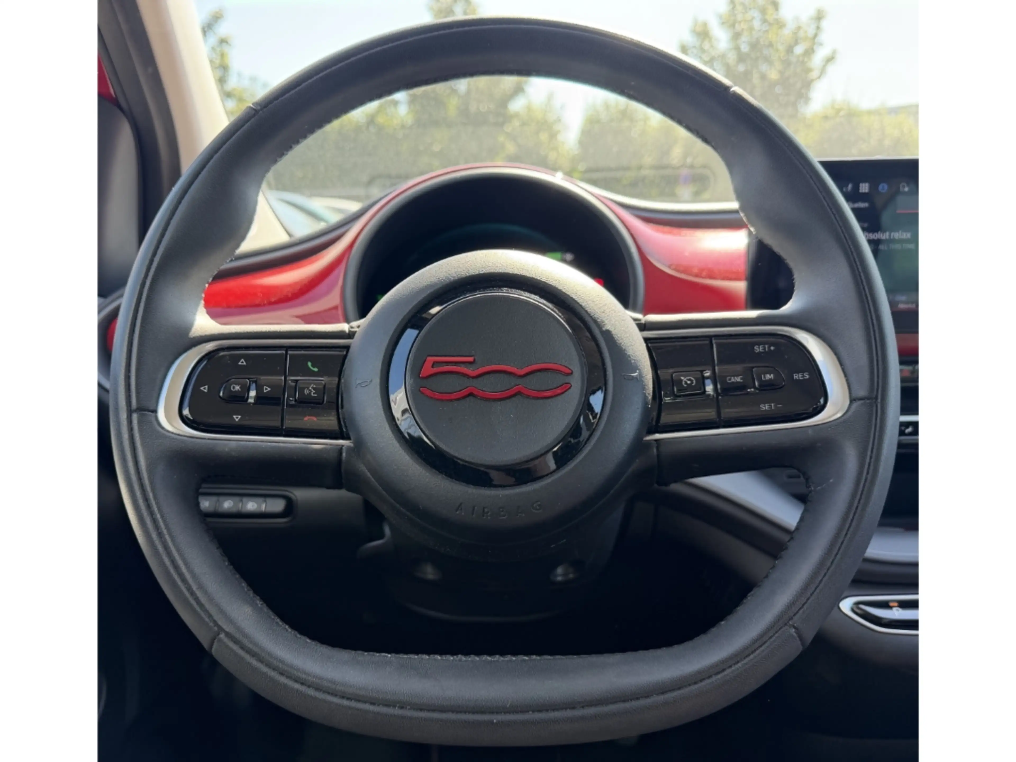 Fiat 500e Red *Apple Car Play *Tempomat — photo 13