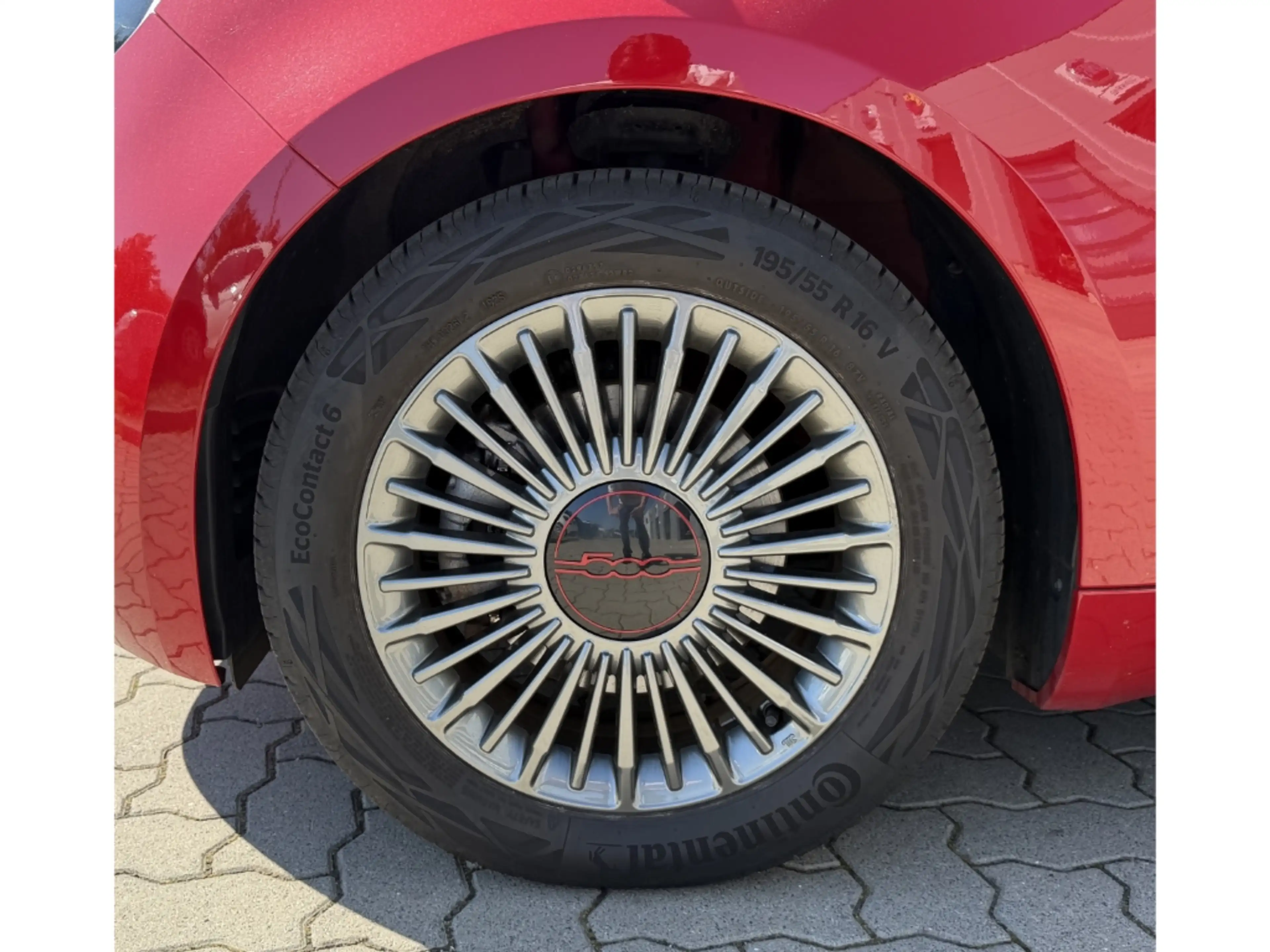 Fiat 500e Red *Apple Car Play *Tempomat — photo 7