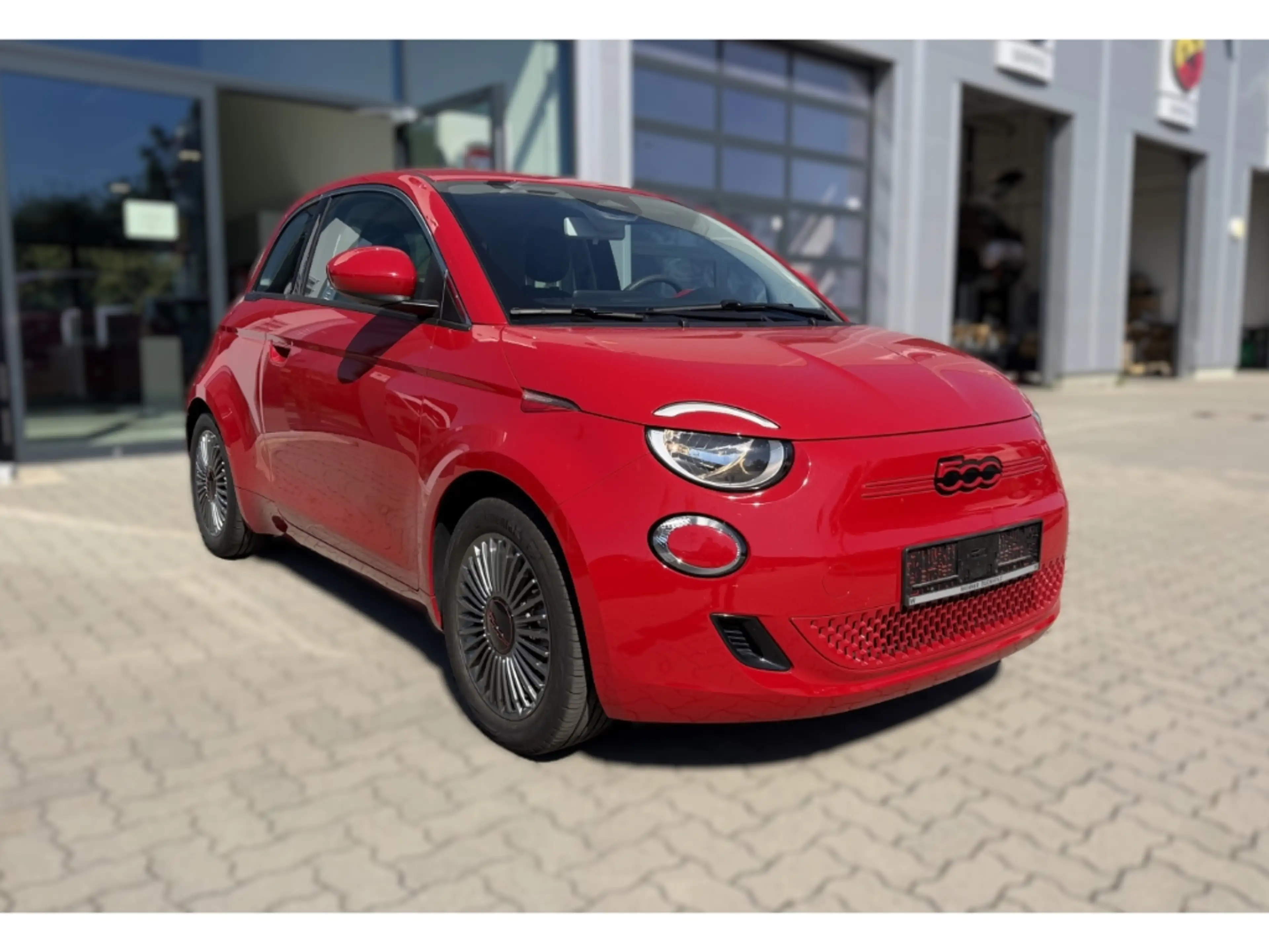Fiat 500e Red *Apple Car Play *Tempomat — photo 3