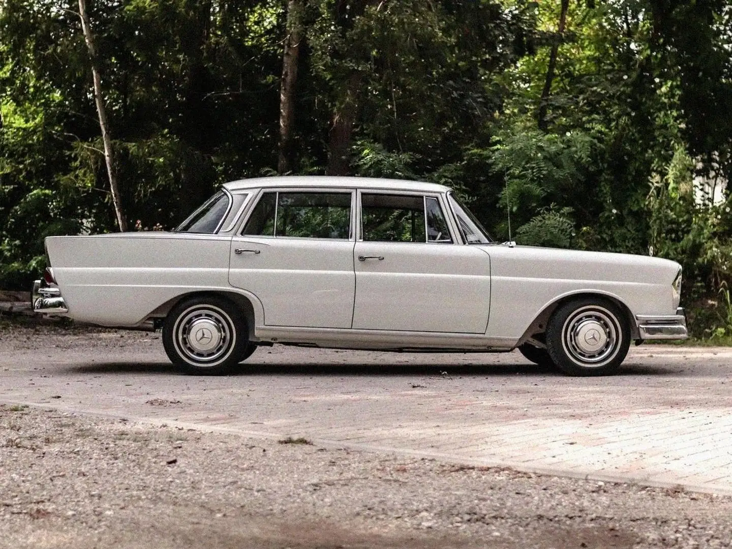 Mercedes-Benz 230 W111 230 S Wit - 2