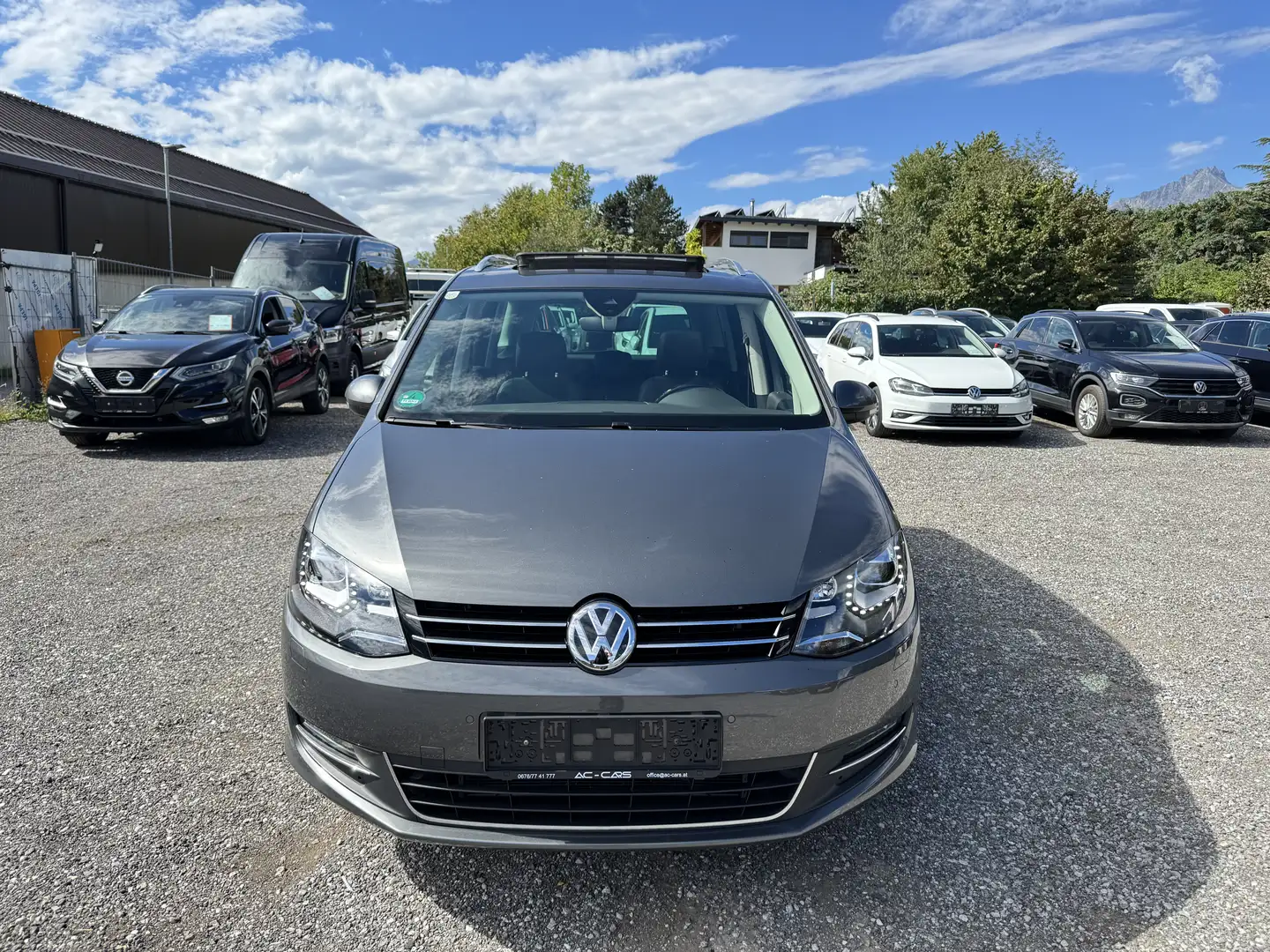 Volkswagen Sharan Highline 4Motion Grau - 2