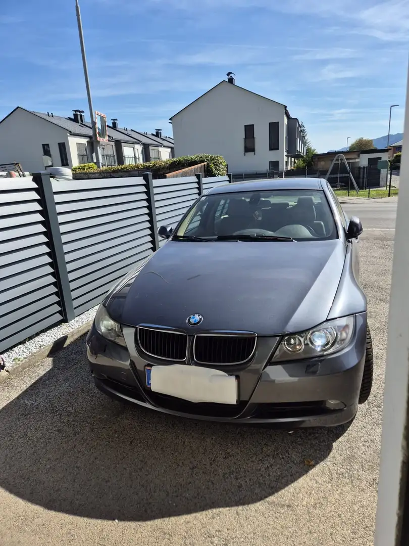 BMW 320 320d - 1