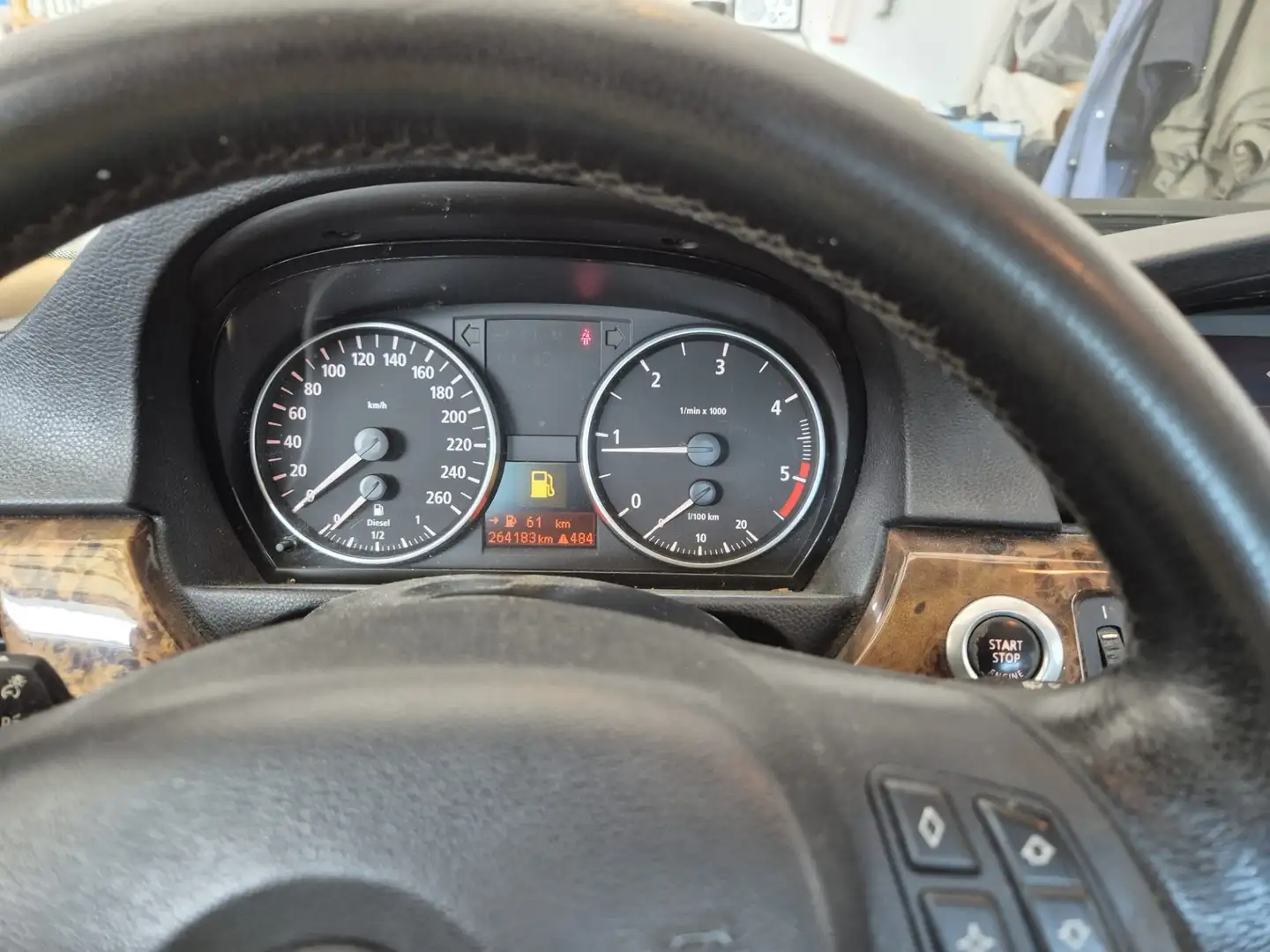 BMW 320 320d - 2