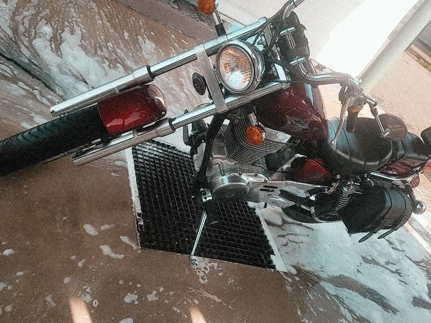 Suzuki LS 650 Rojo - 1