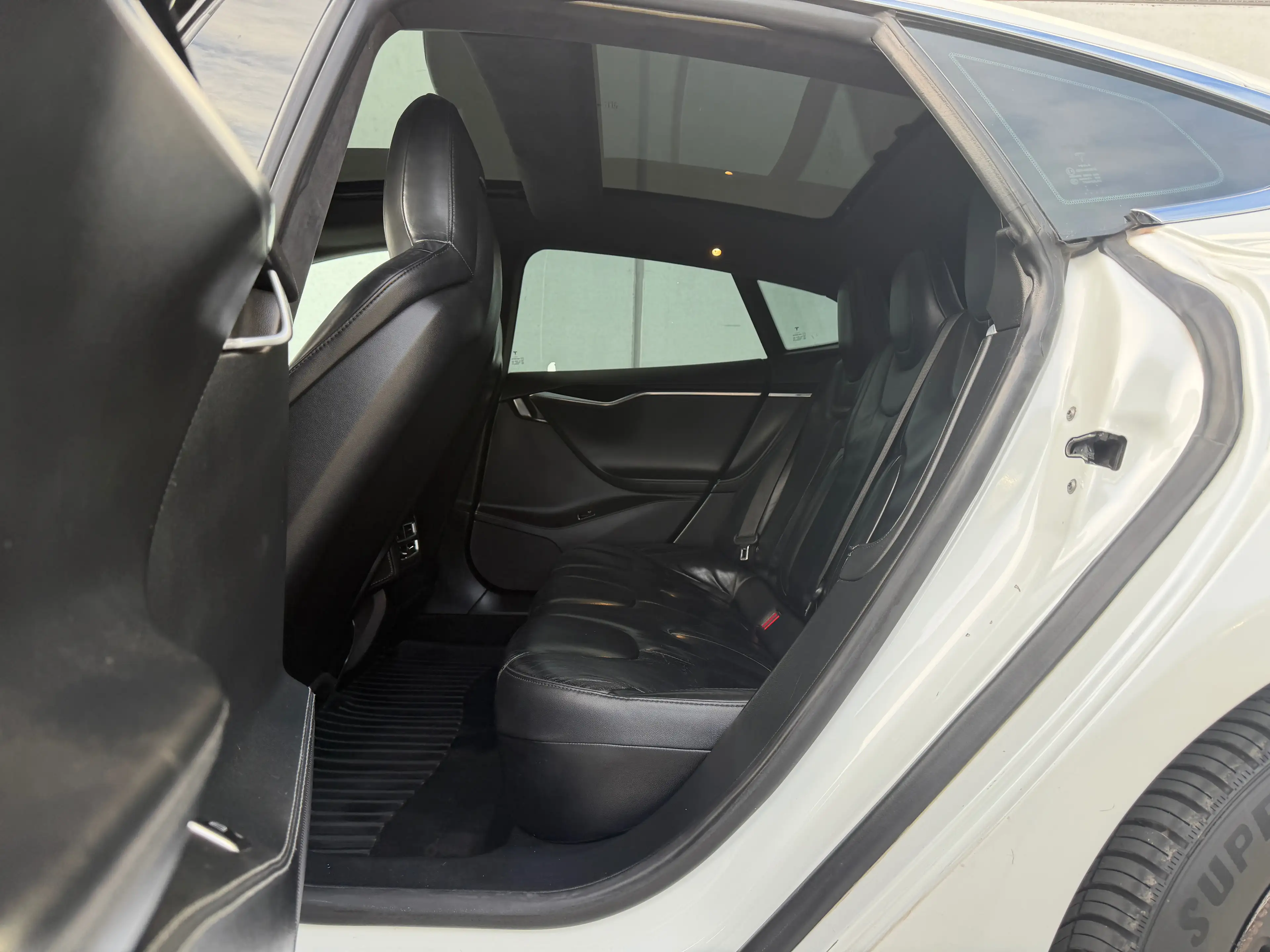 Tesla Model S Model S 85 kWh DUAL MOTOR | LIFETIME CHARGING | BTW/VAT | EXPORT — photo 11
