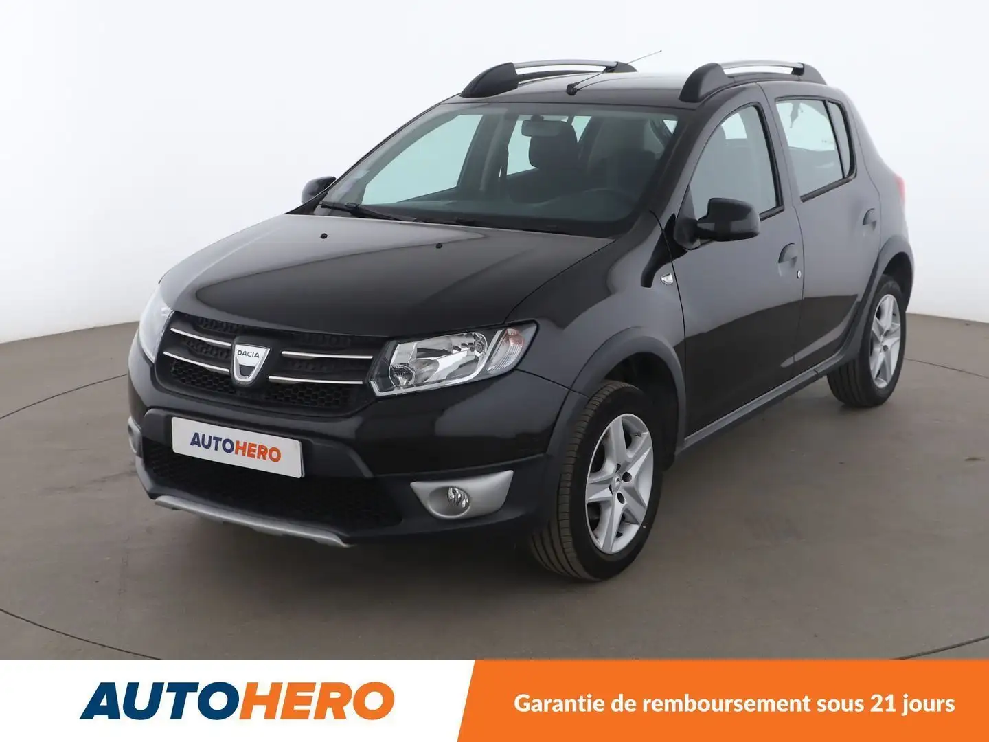 Dacia Sandero Stepway 0.9 TCe Prestige Noir - 1