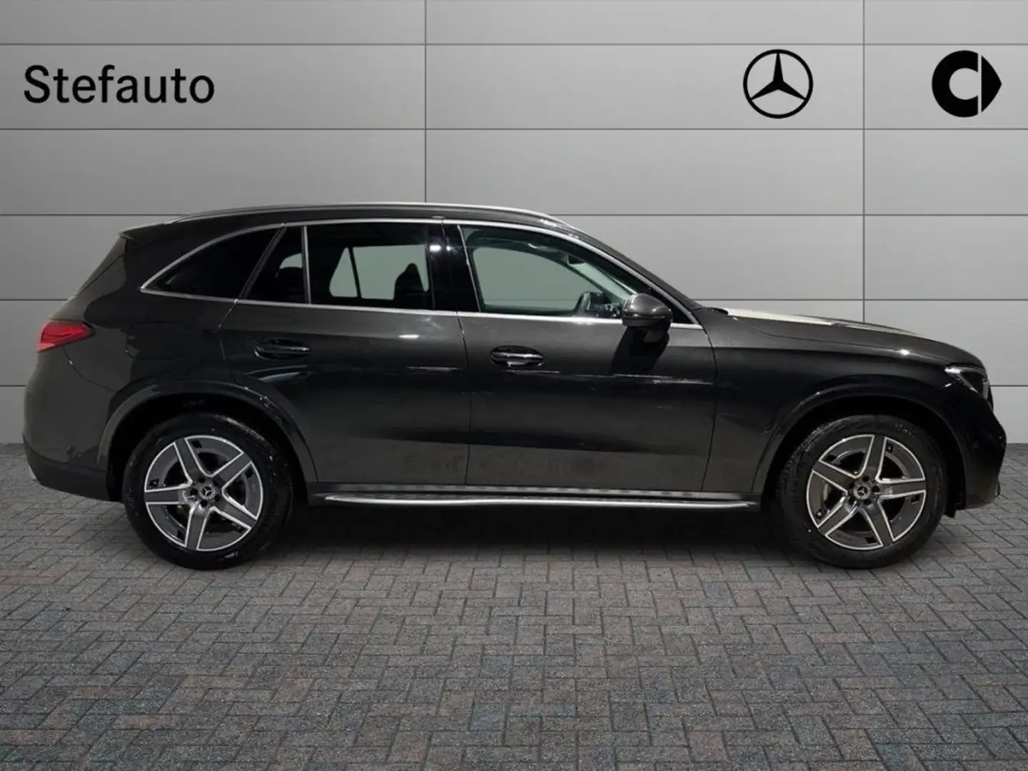 Mercedes-Benz GLC 220 d 4Matic Mild Hybrid AMG Line Advanced Grigio - 2