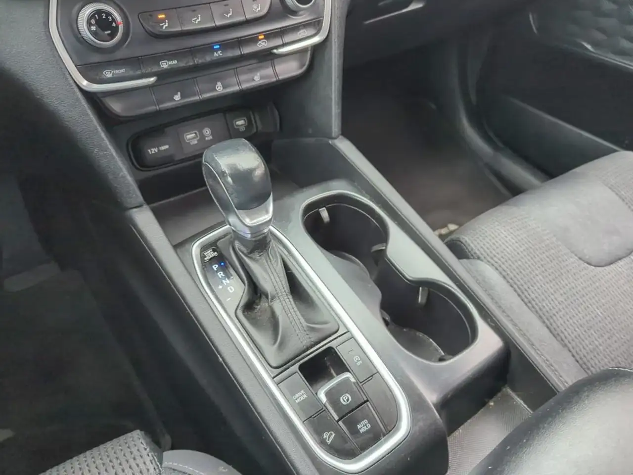 Hyundai SANTA FE снимка Hyundai SANTA FE