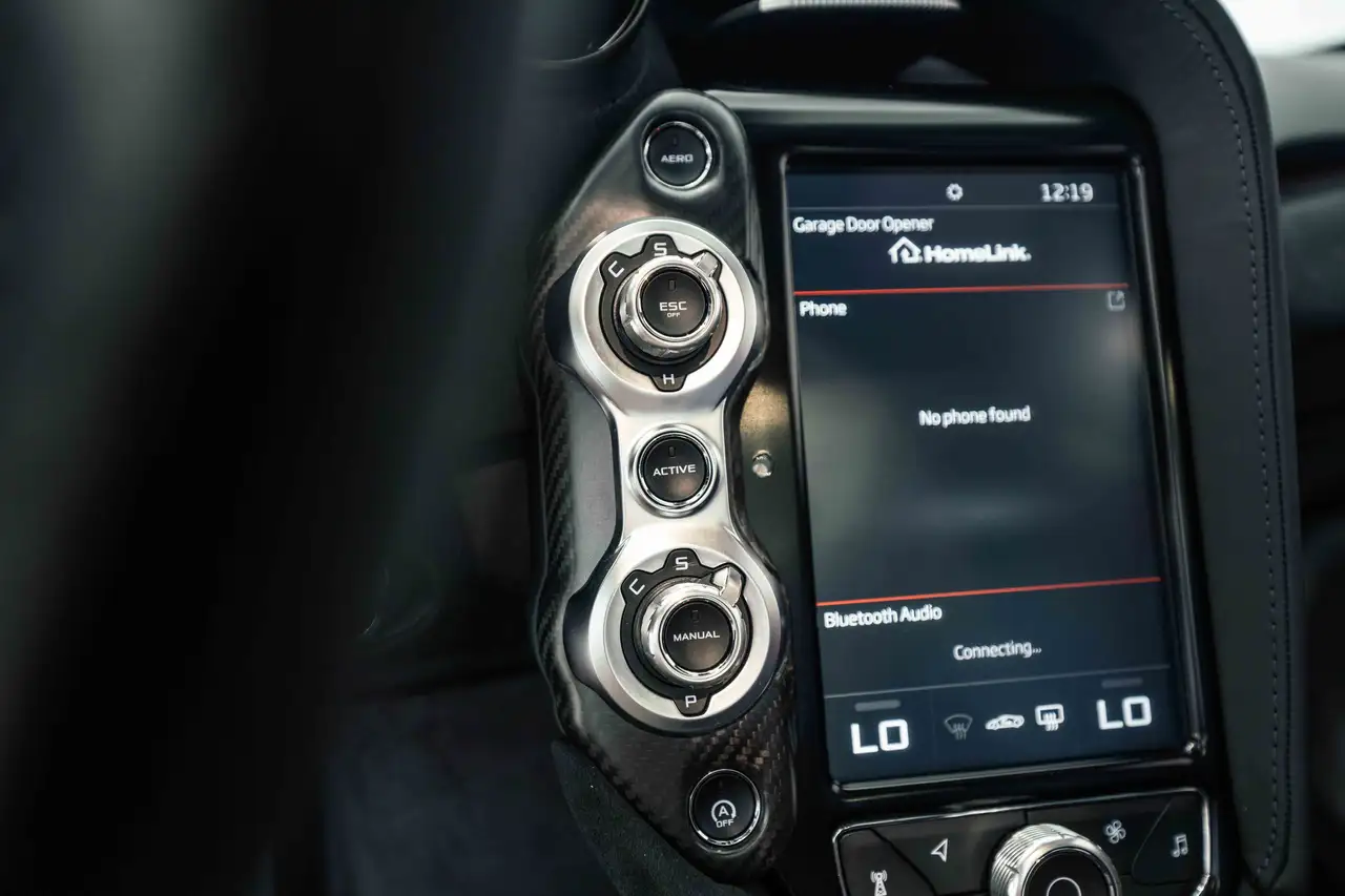 McLaren 720S снимка McLaren 720S