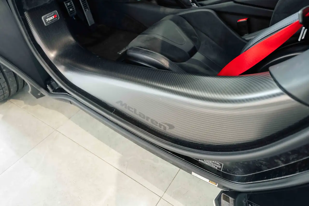 McLaren 720S снимка McLaren 720S
