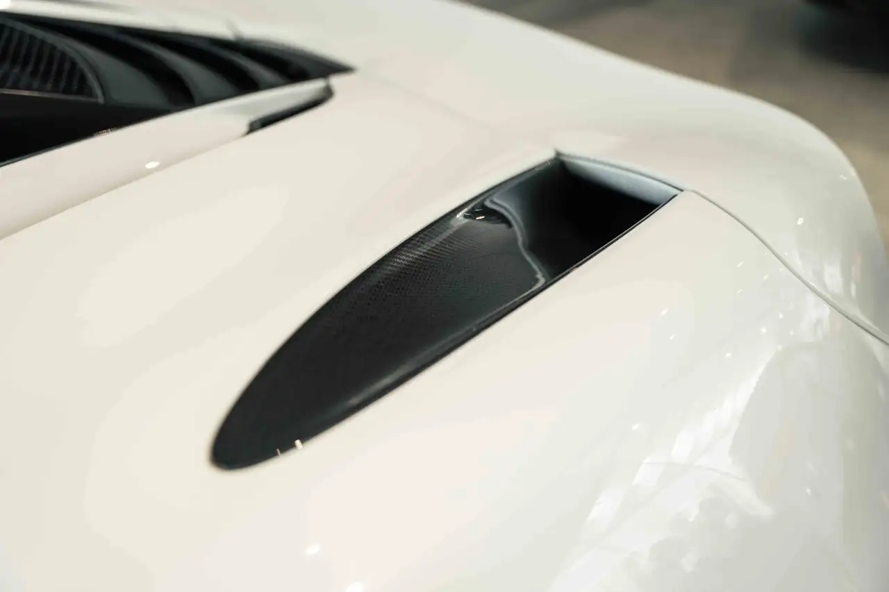 McLaren 720S снимка McLaren 720S
