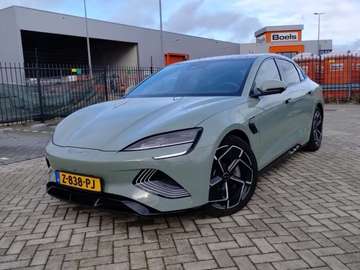 Excellence AWD 82.5 kWh | Panoramadak | NL-auto