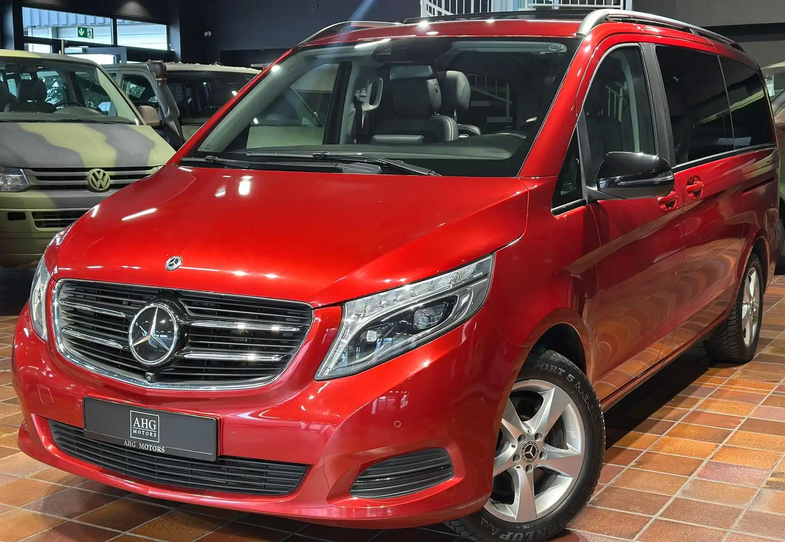 Mercedes-Benz V 250 4MATIC LANG AVANTGARDE PANO DISTRO STANDHZ Rot - 1