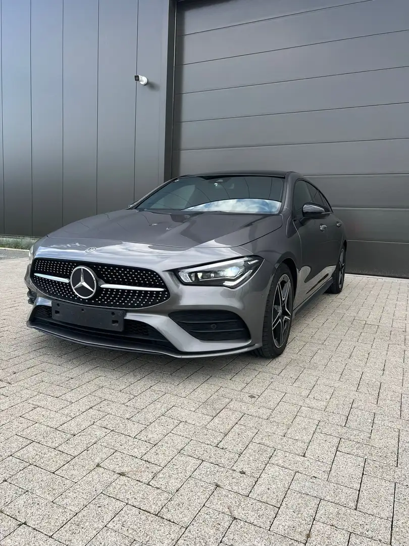 Mercedes-Benz CLA 220 Shooting Brake 7G-DCT AMG Line - 1