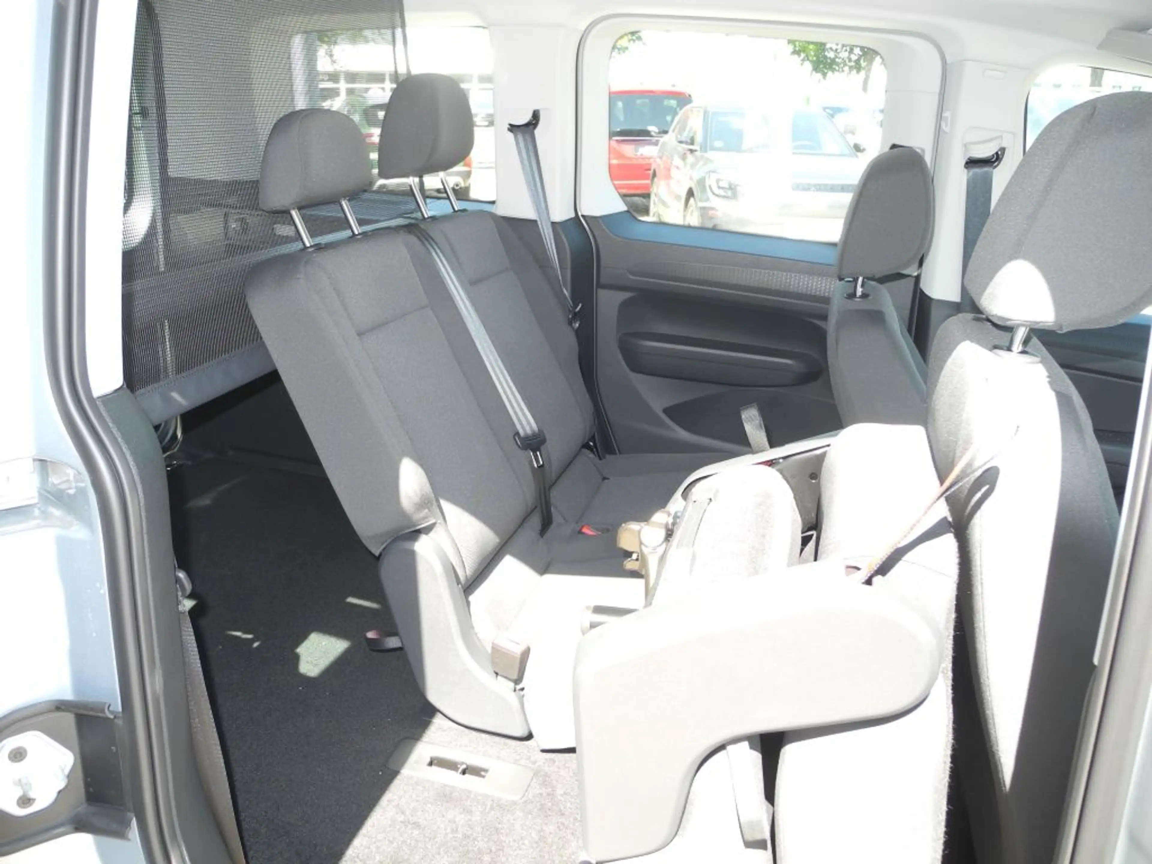 Ford Tourneo Connect 1.5 TREND - Stand-/Sitzh., Kamera, Tennetz, Navi — photo 13