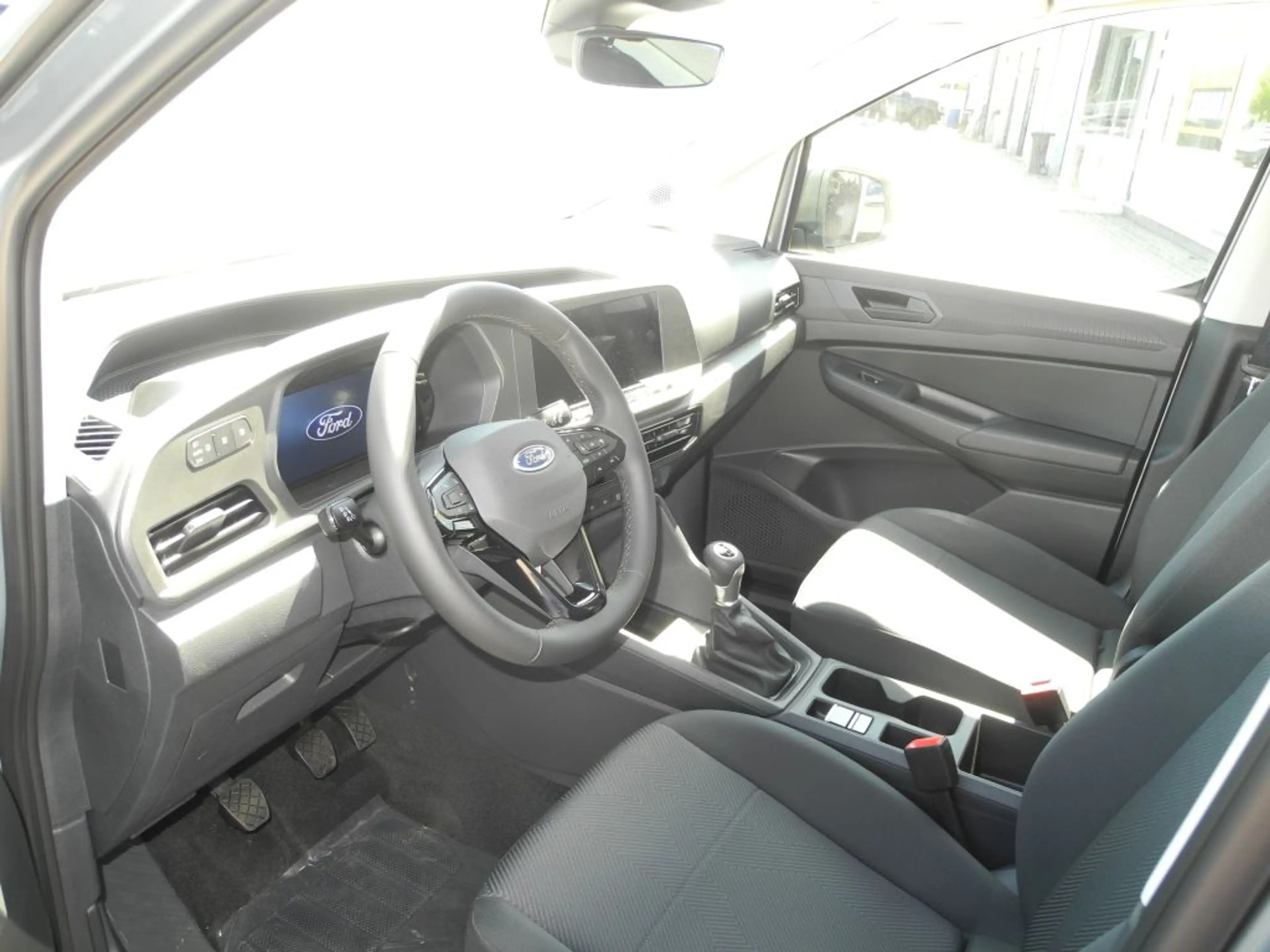 Ford Tourneo Connect 1.5 TREND - Stand-/Sitzh., Kamera, Tennetz, Navi — photo 9