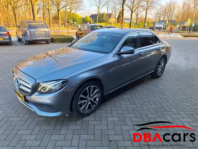 Mercedes-Benz E 350 350e Lease Edition Trekh. NAP