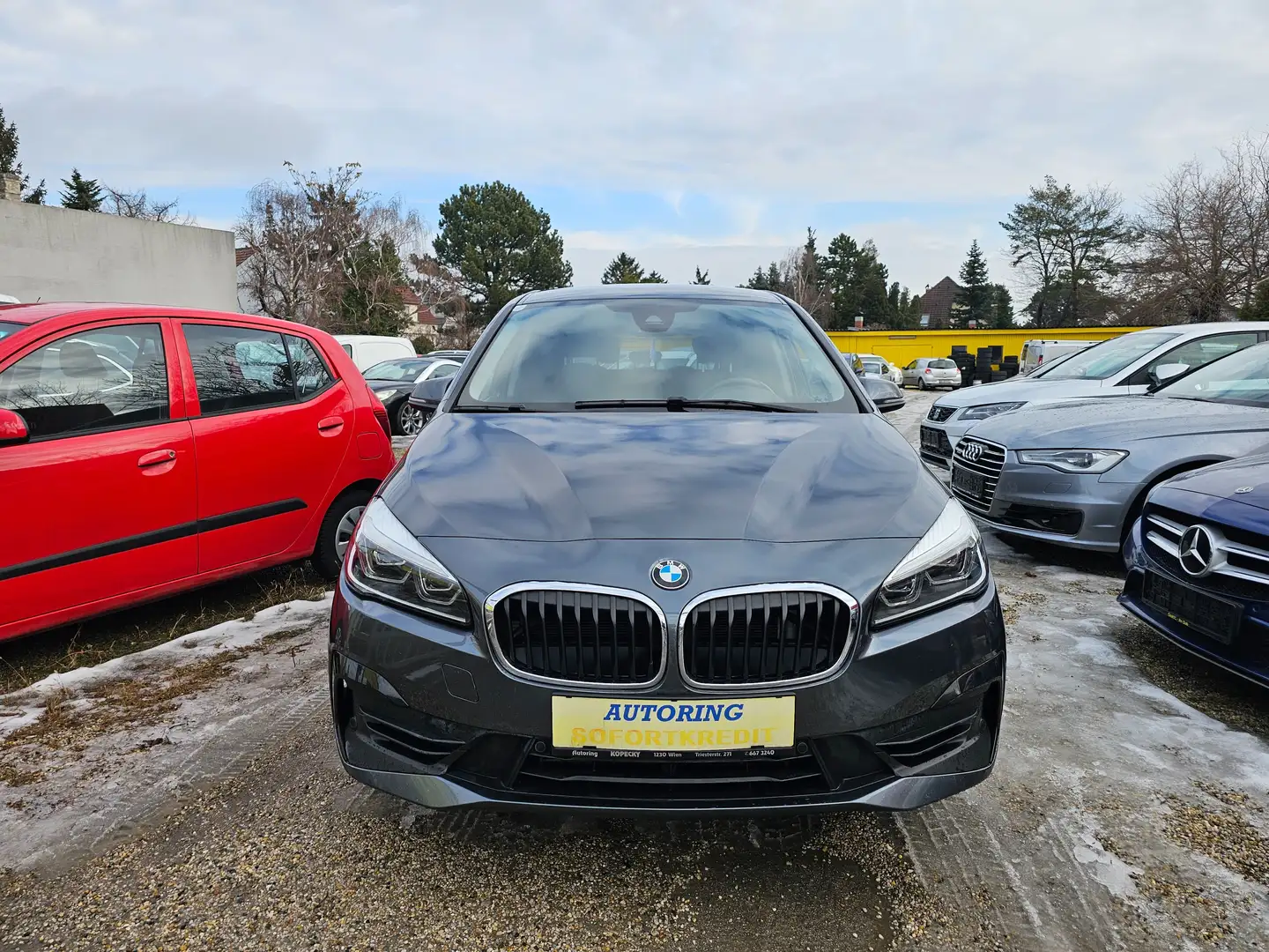BMW 216 Grand Tourer **7 Sitze** Grau - 2