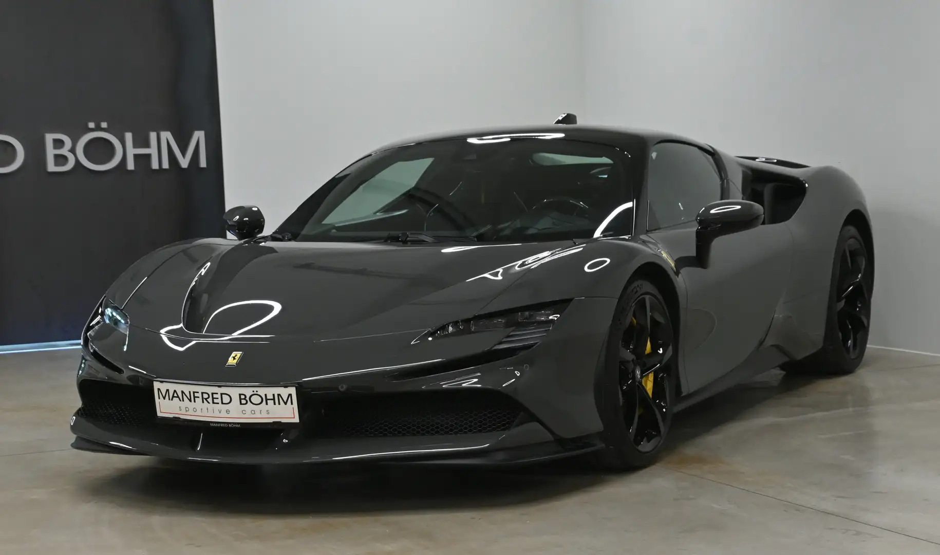 Ferrari SF90 Stradale SF-90 Stradale !! Assetto Fiorano Paket !! Grau - 1