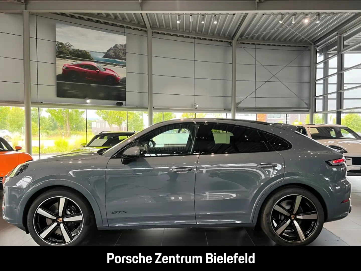 Porsche Cayenne GTS Coupe Hinterachslenkung Head-Up Bleu - 2