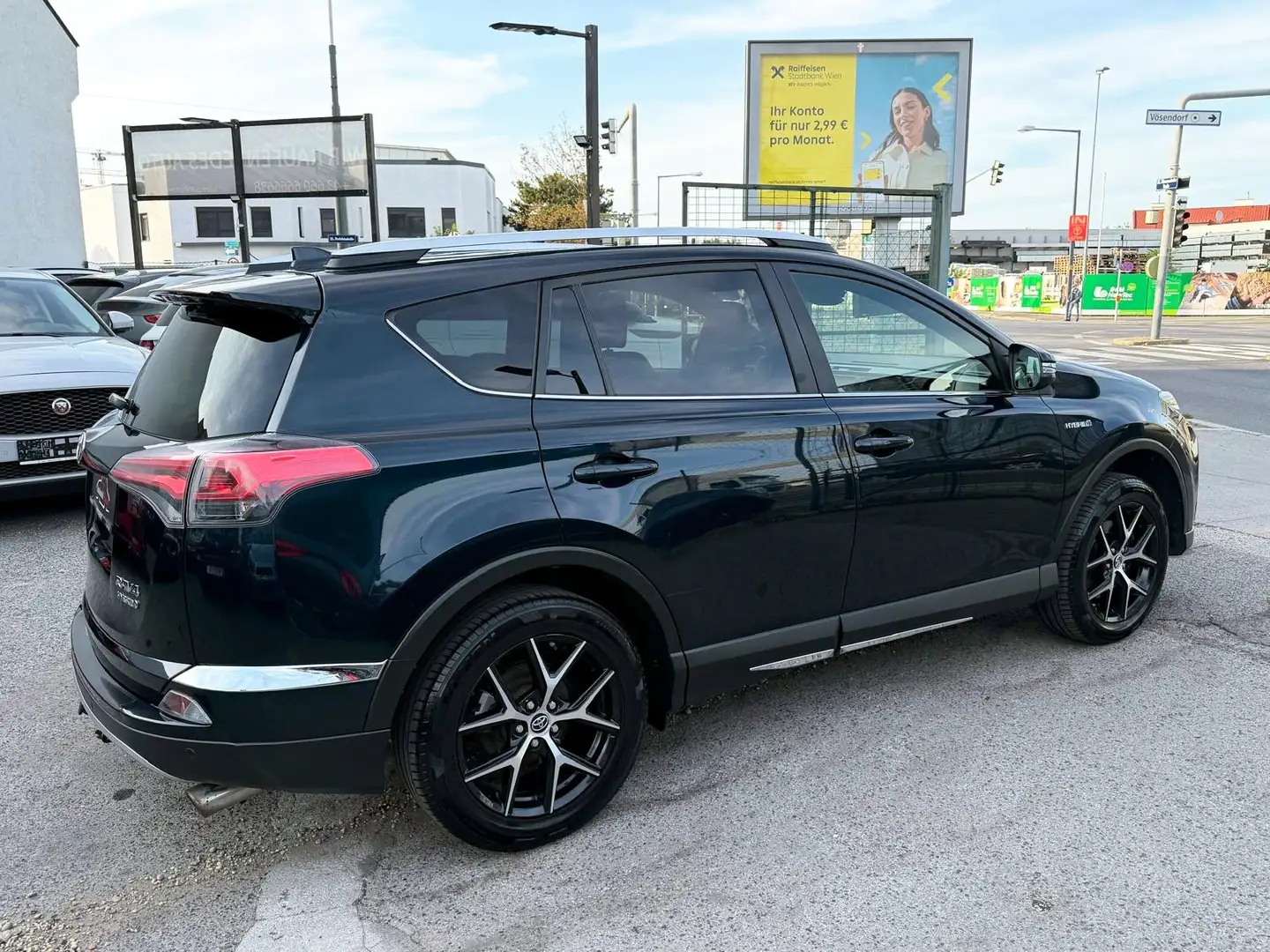 Toyota RAV 4 2,5 Hybrid Active 4WD - 2