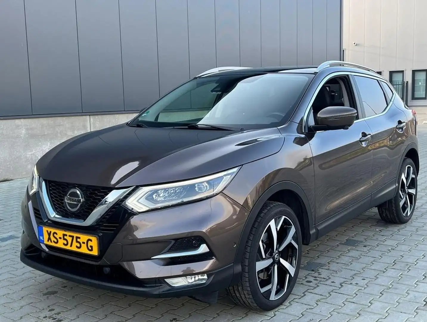 Nissan Qashqai+2 1.6 Tekna + Brązowy - 1