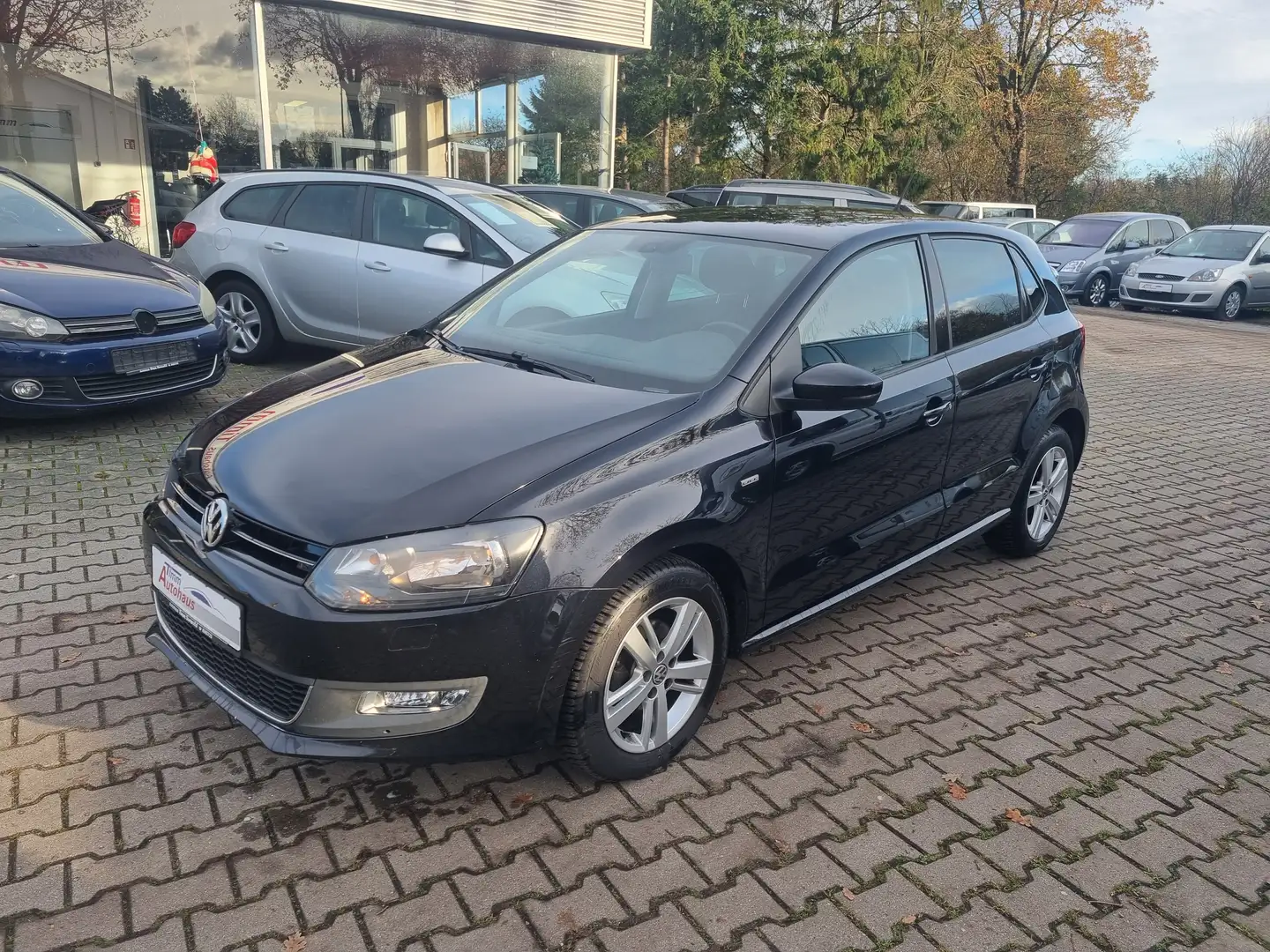 Volkswagen Polo Polo V  5-Türer 1.2 TSI Life Zwart - 1