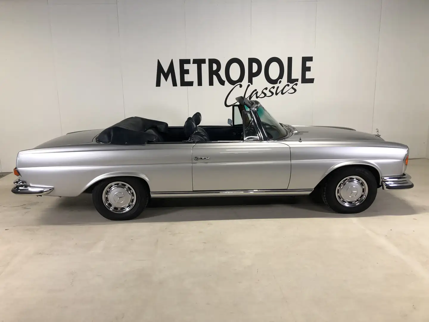 Mercedes-Benz 280 SE 3.5L Cabriolet OLD PRICE: € 285.000,- M0866 Argent - 2