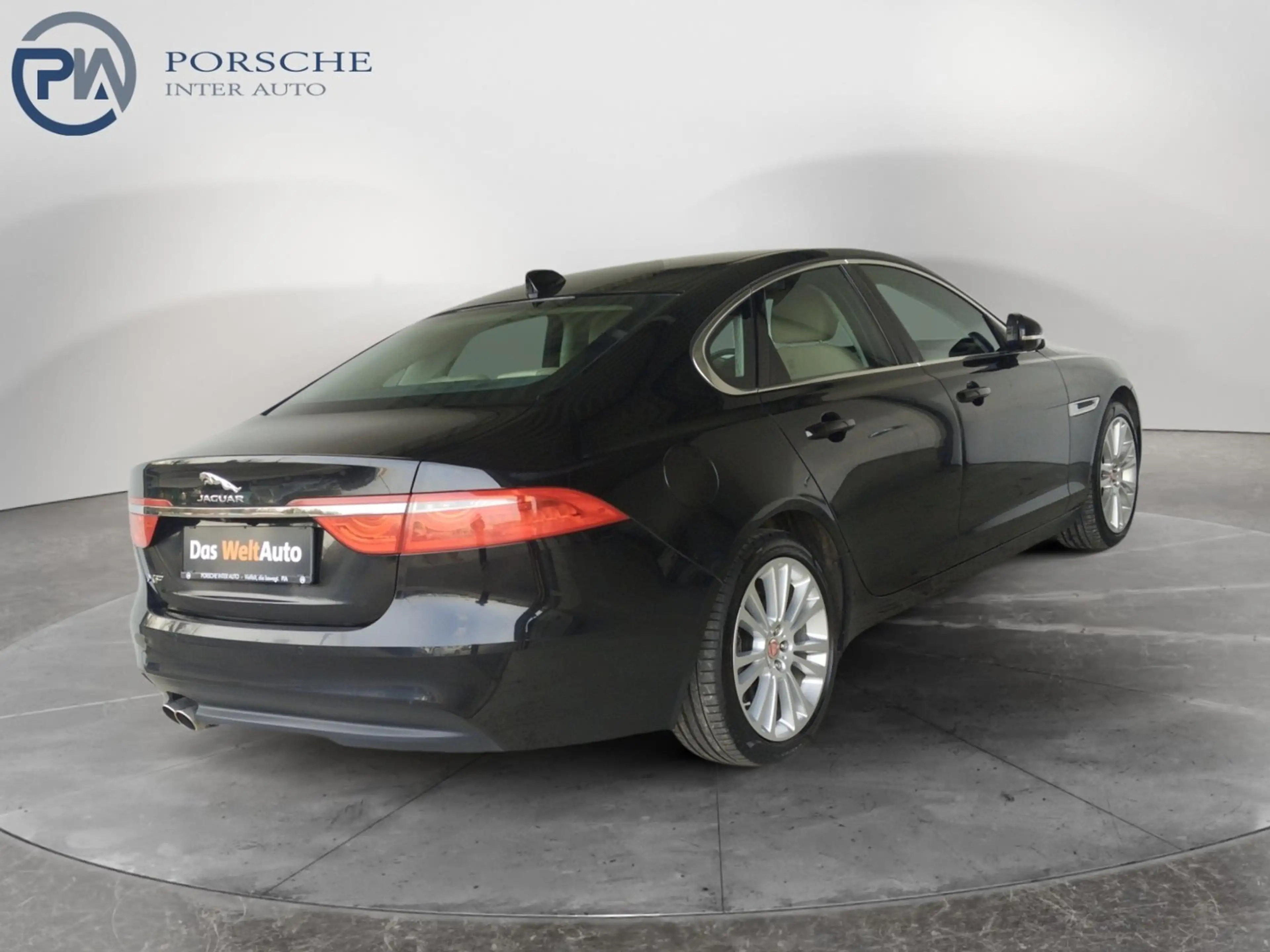 Jaguar XF 20d Portfolio Aut. — photo 5