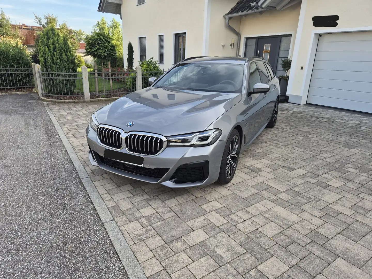 BMW 530 530e xDrive, HUD, AHK, Laser, Garantie, 19° Alu - 2