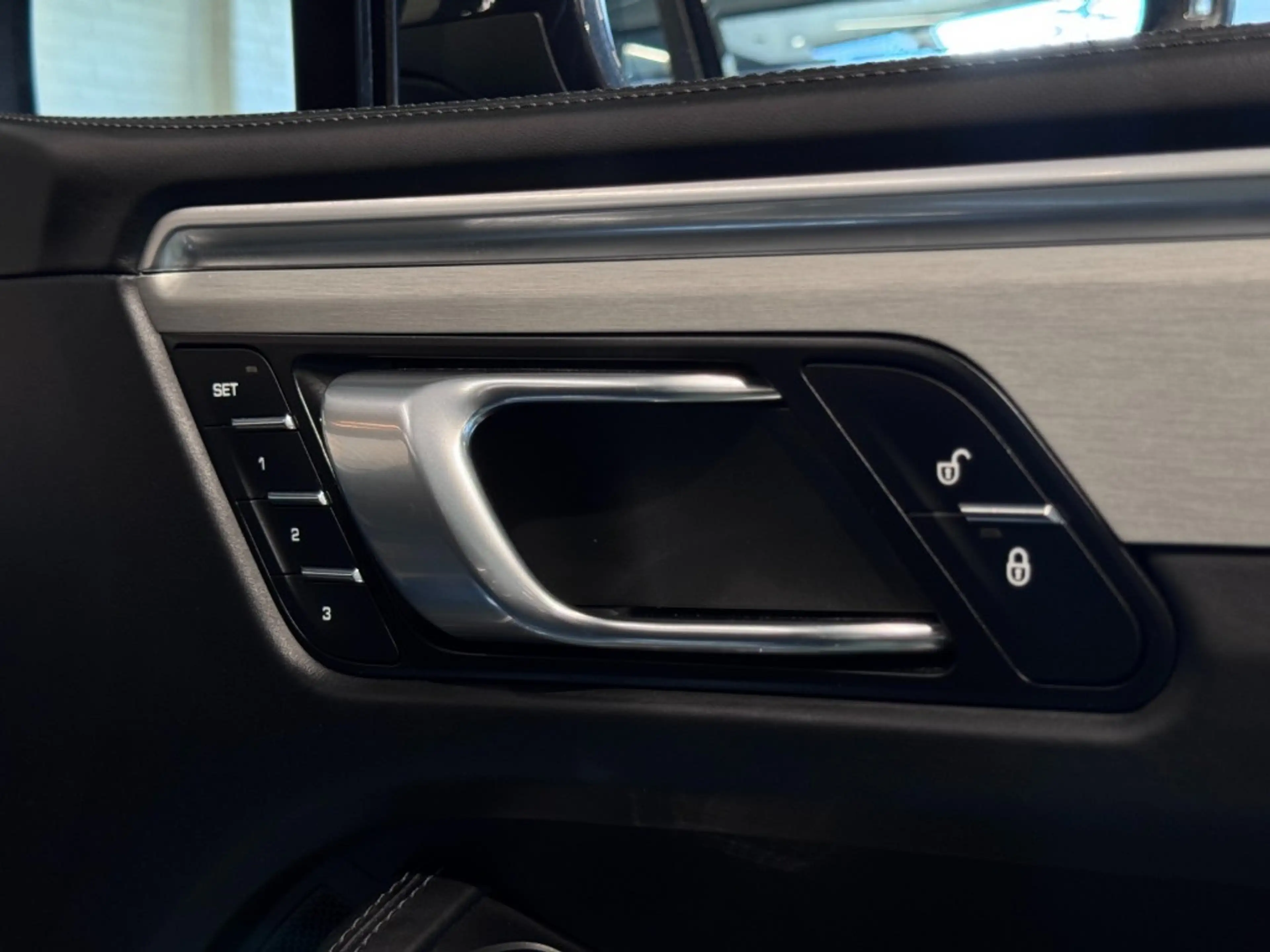 Porsche Macan 3.6 Turbo Performance Package Pano Chrono Luchtv V — photo 41