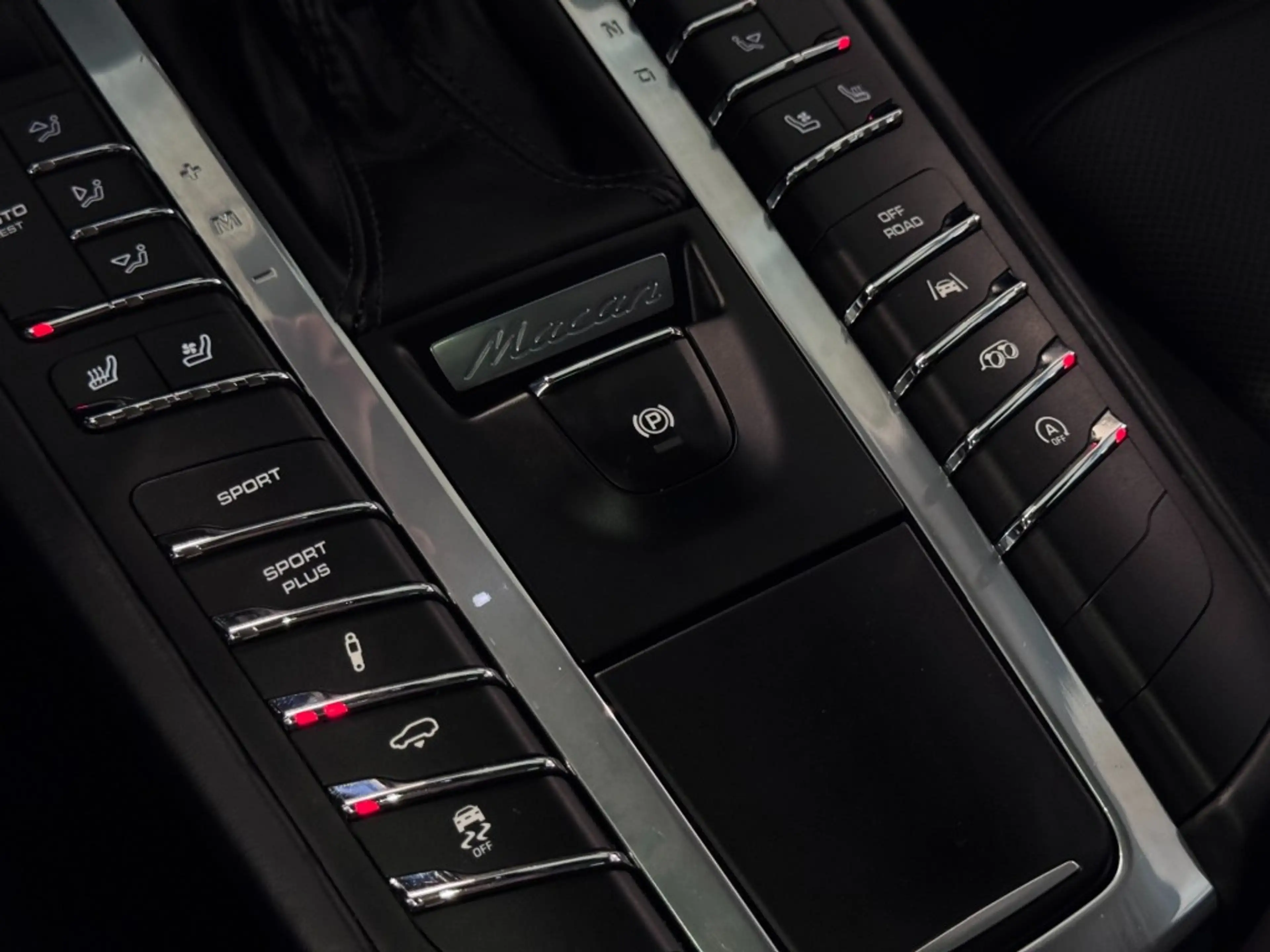 Porsche Macan 3.6 Turbo Performance Package Pano Chrono Luchtv V — photo 38
