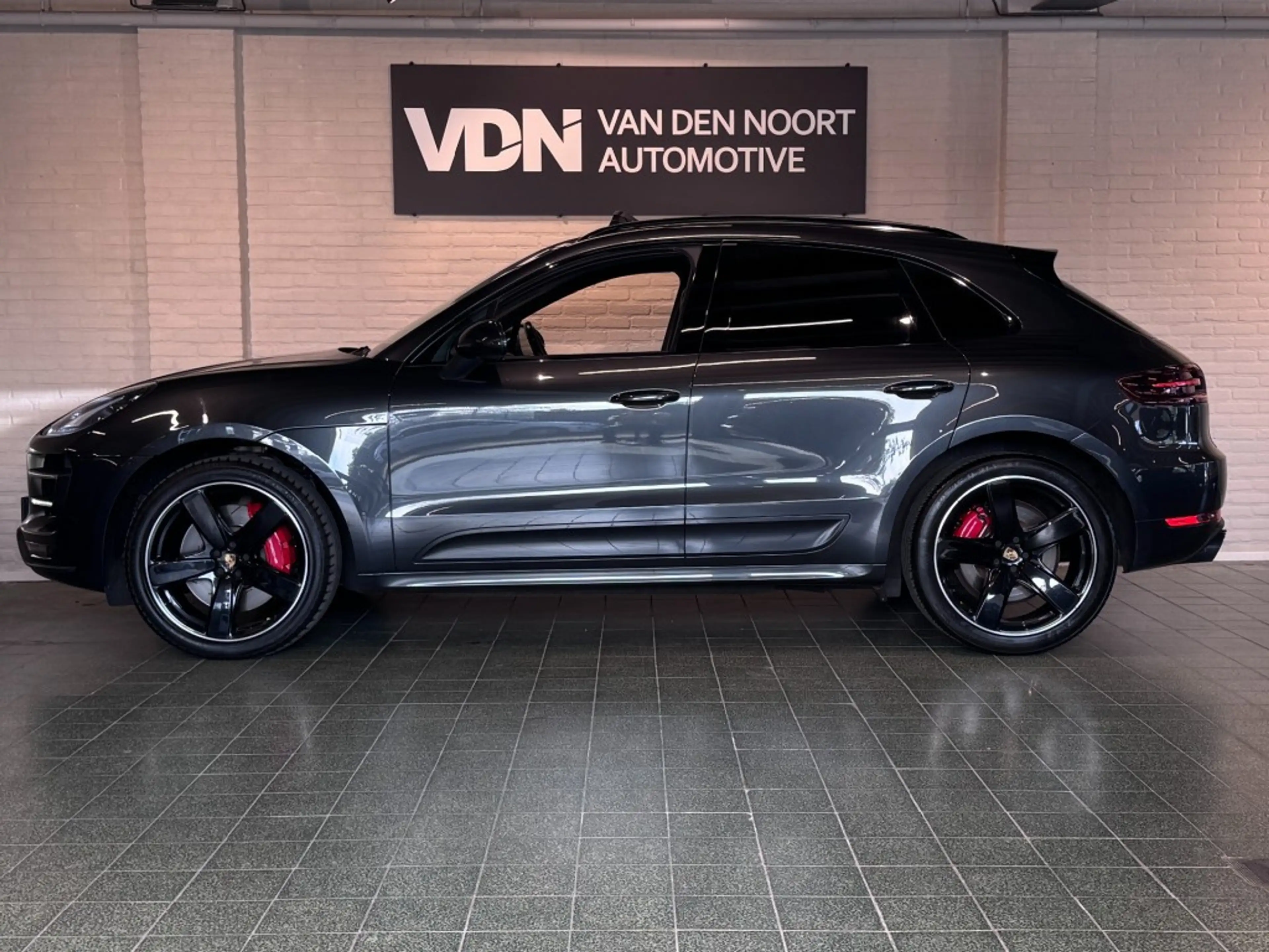 Porsche Macan 3.6 Turbo Performance Package Pano Chrono Luchtv V — photo 7