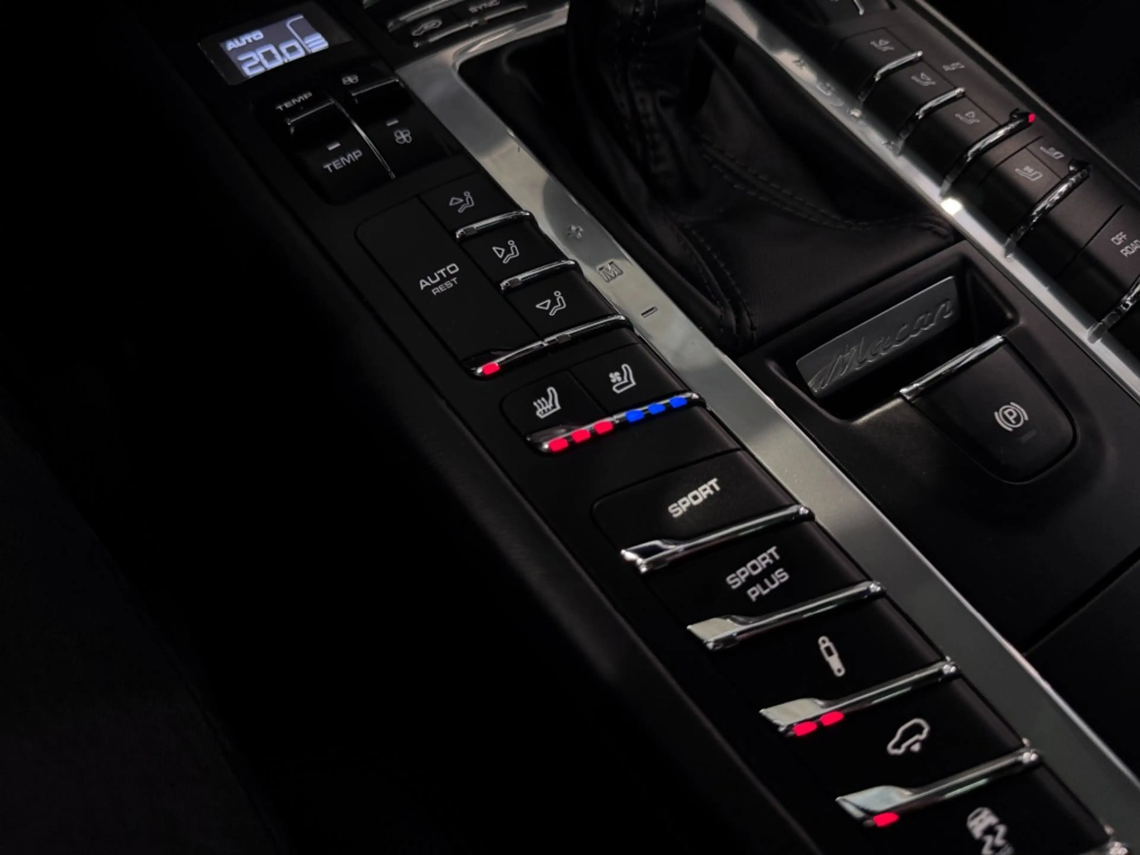Porsche Macan 3.6 Turbo Performance Package Pano Chrono Luchtv V — photo 39